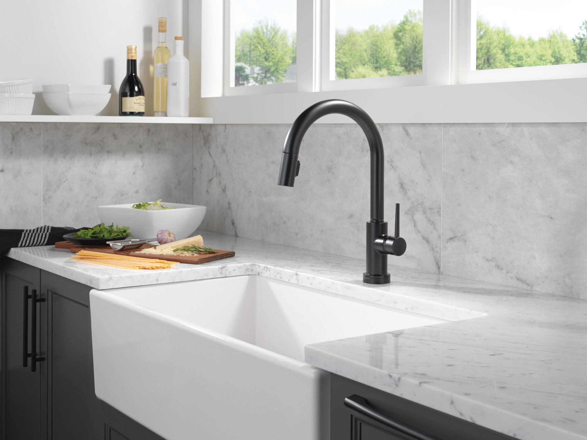 イチイ黒ポット ZLINE Autograph Edition Gemini Touchless Kitchen Faucet in Matte