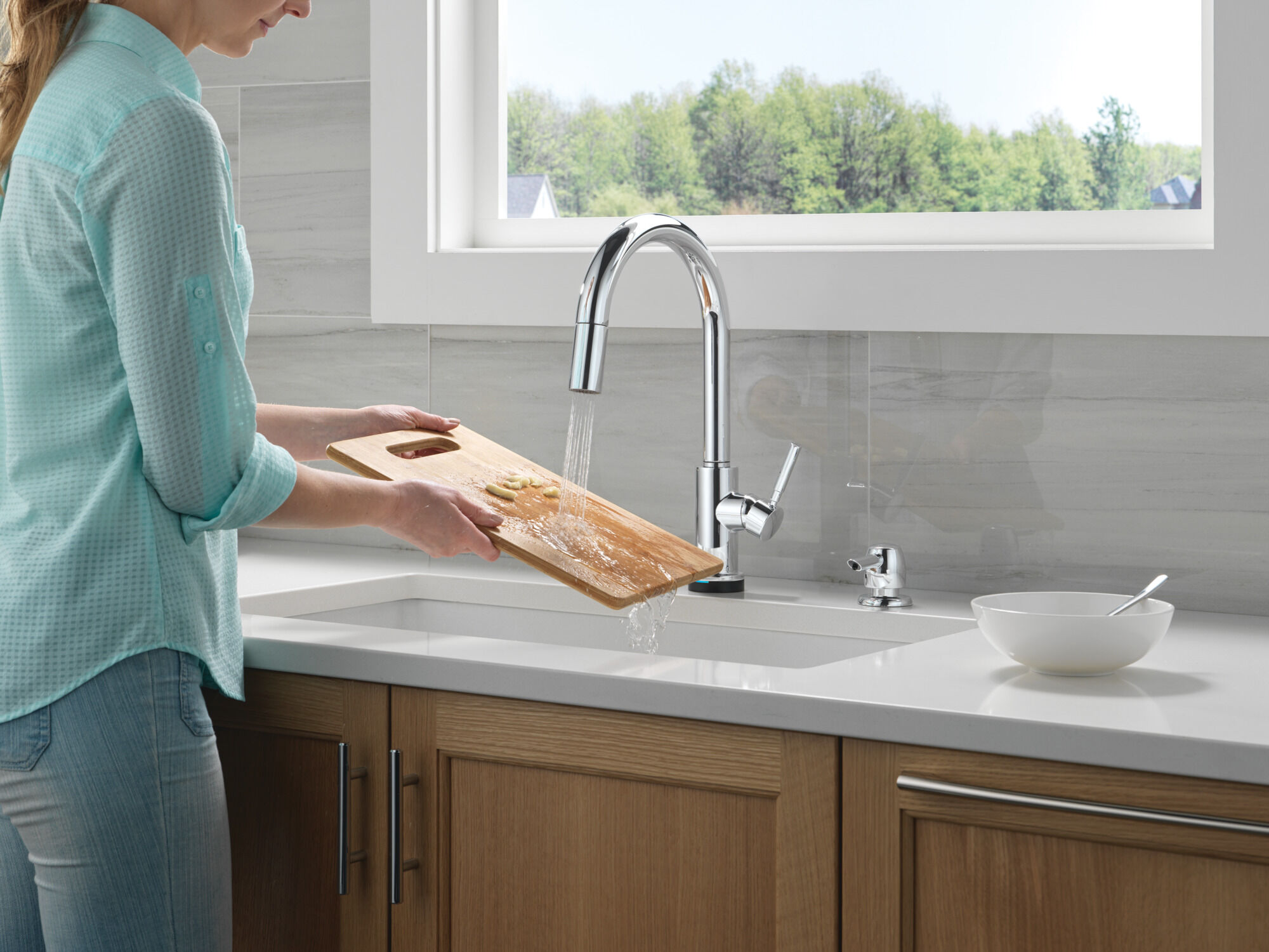Single Handle Pull-Down Touch2O® Technology Kitchen Faucet with