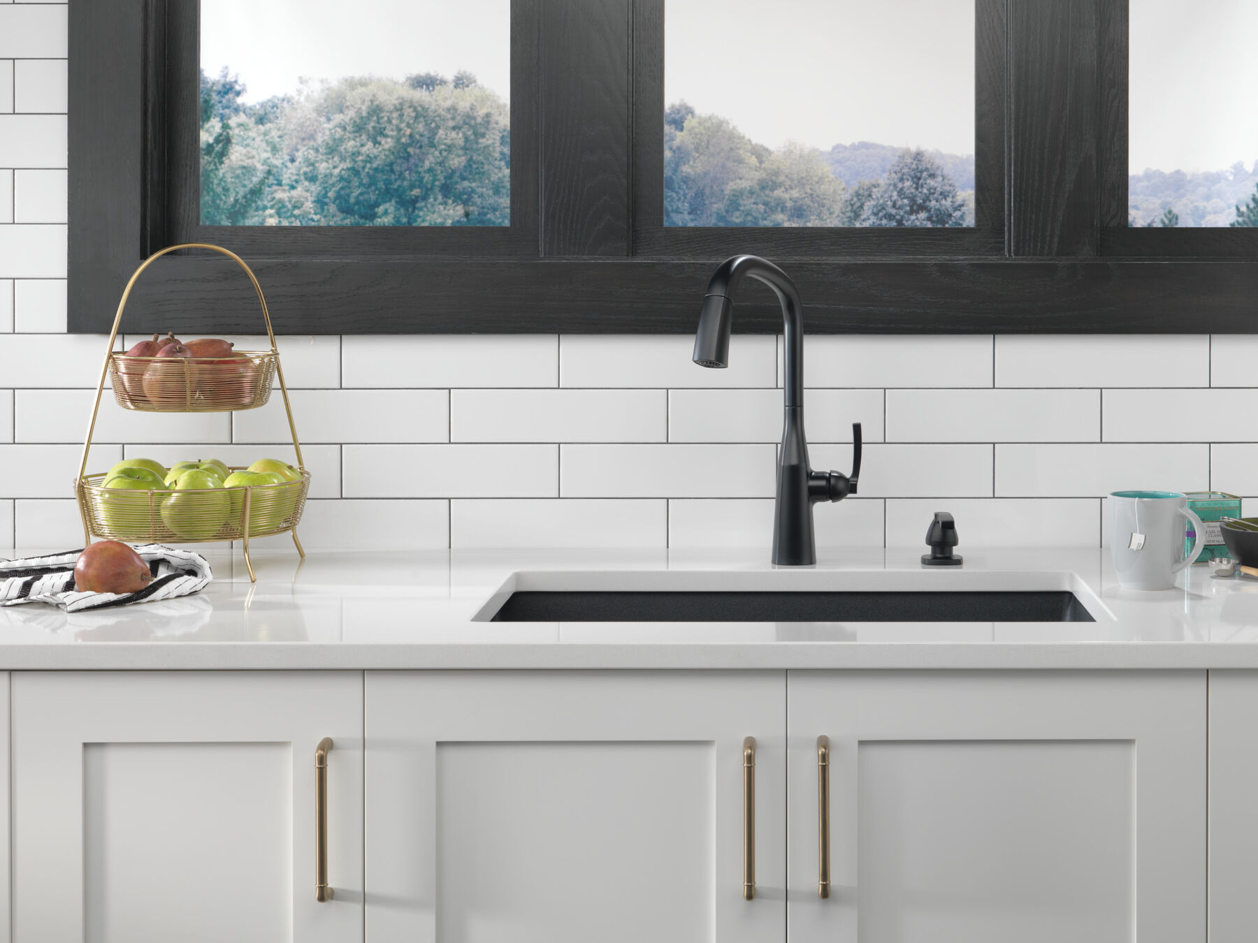 Single Handle Pull-Down Kitchen Faucet