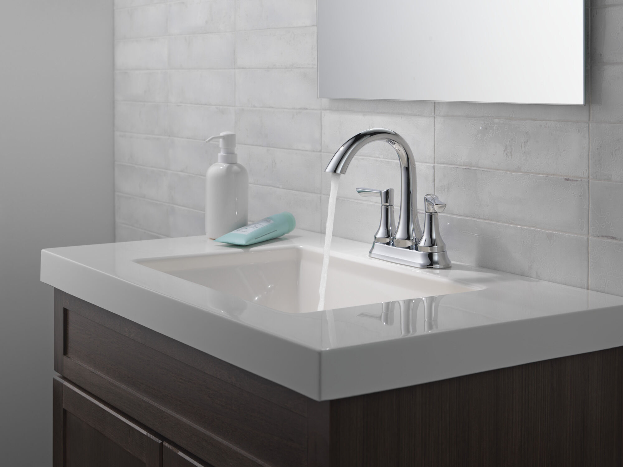 その他 faucetwo Two Handle Centerset Lavatory Faucet in Chrome 25827LF | Delta Faucet