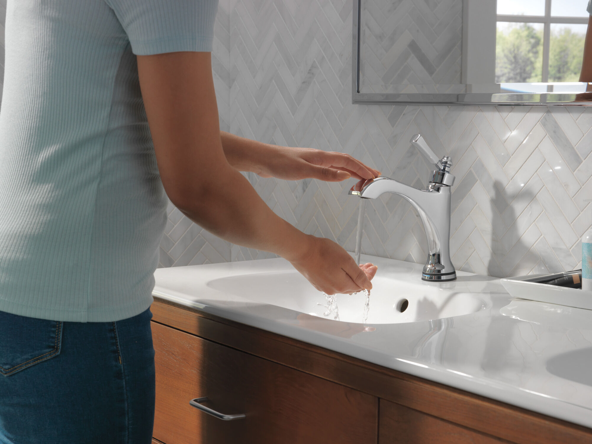 Touch2O® Bathroom Faucet with Touchless Technology in Chrome 556T