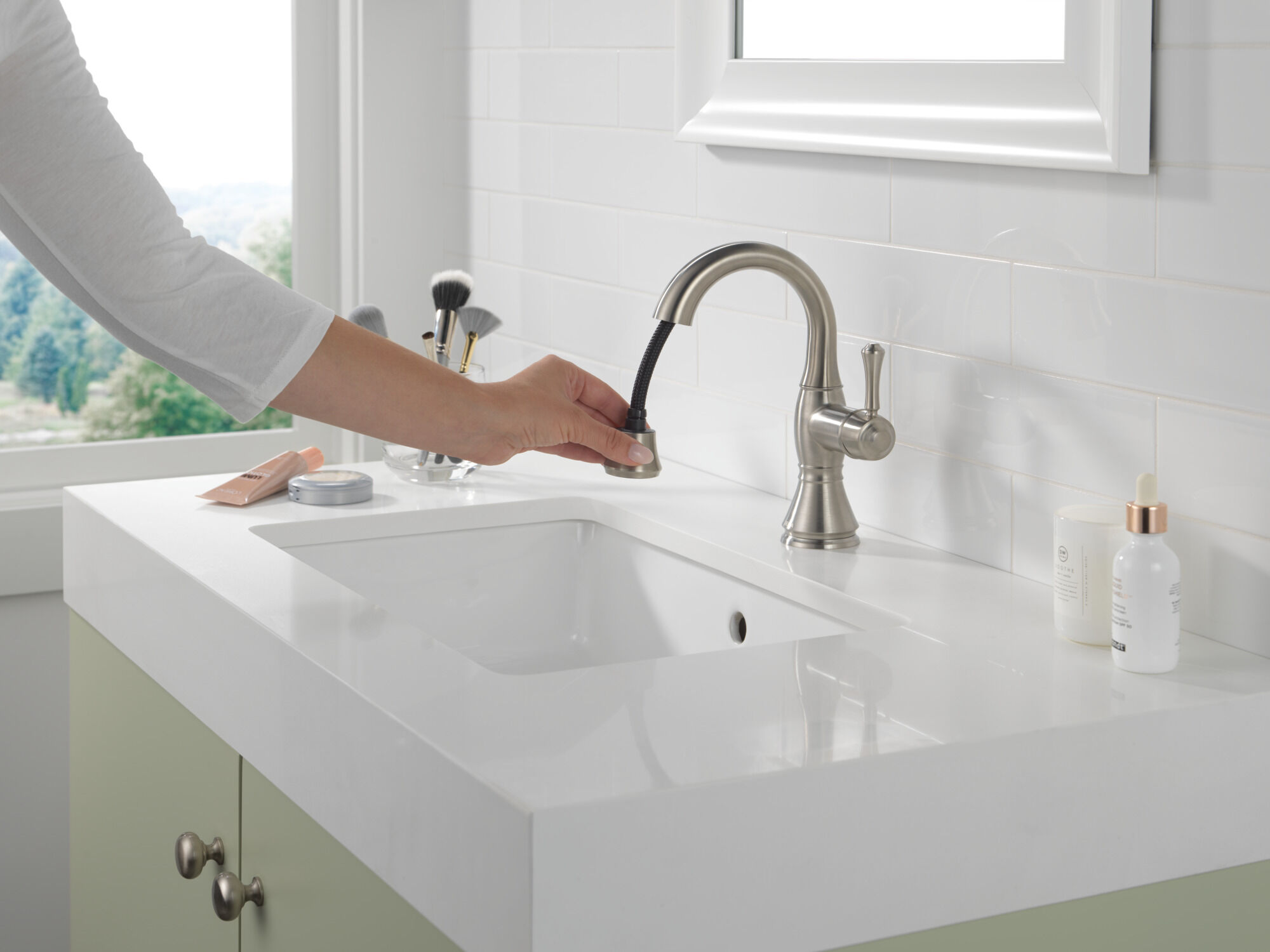 Single Handle Pull Down Bathroom Faucet in Stainless 597-SSPD-DST