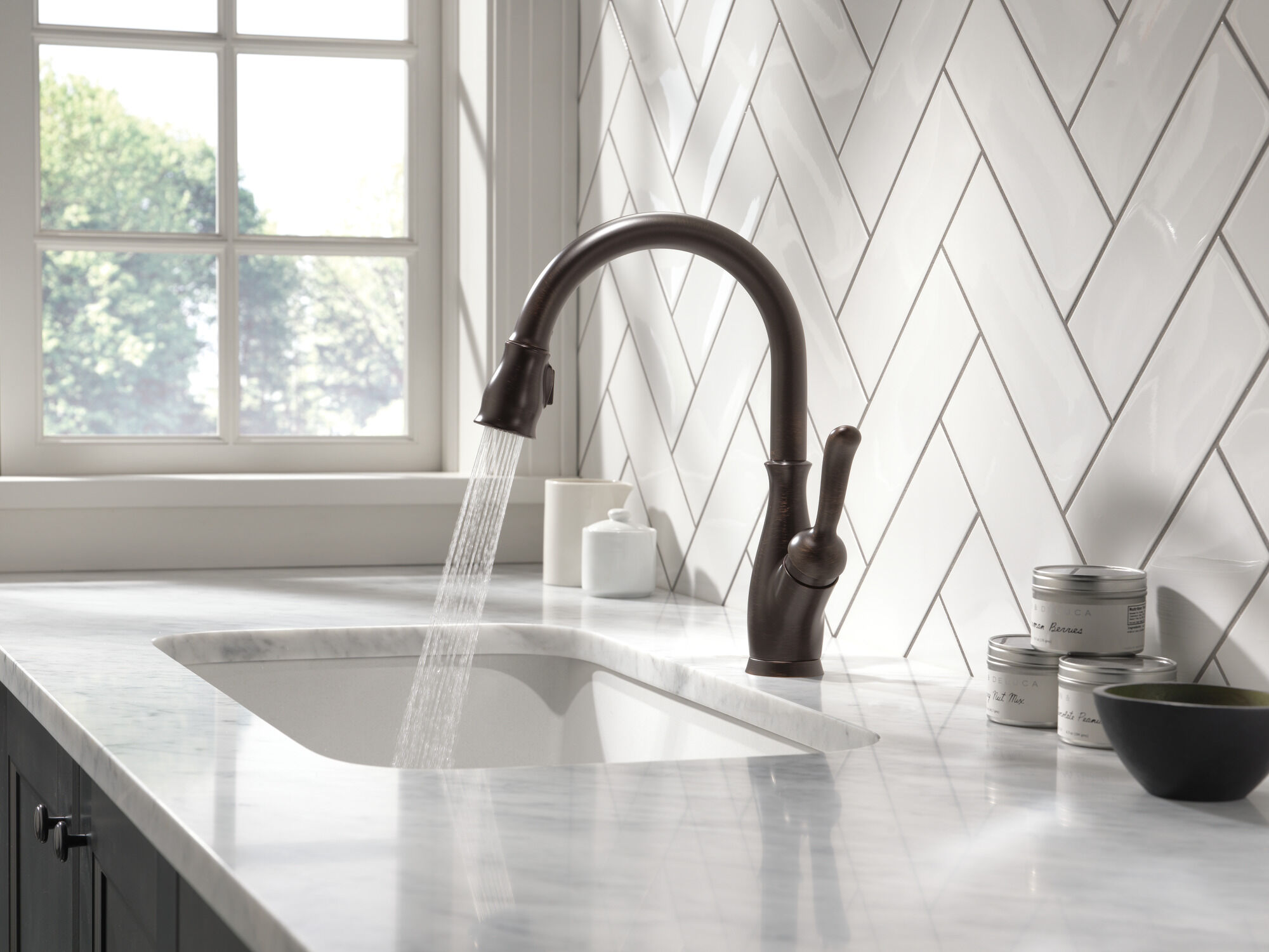 Single Handle Pull-Down Kitchen Faucet with ShieldSpray