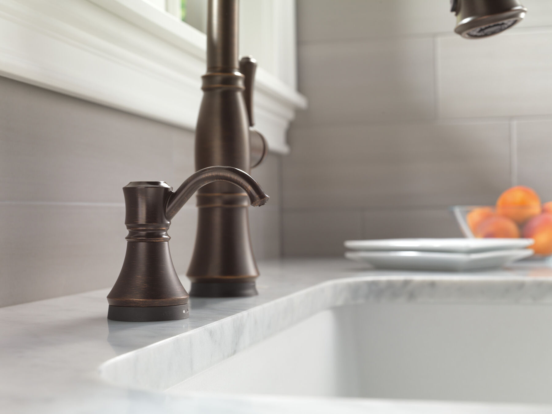 Single Handle Pull-Down Kitchen Faucet with Touch<sub>2</sub>O&reg; and ShieldSpray&reg; Technologies