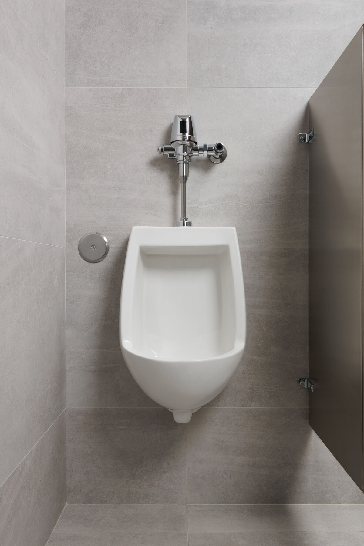 Electronic Exposed Urinal Flush Valve with Mechanical Manual Override - Solar Operated