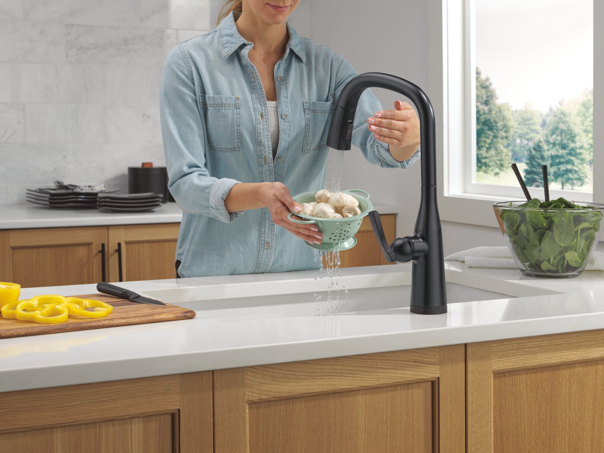 VoiceIQ® Single Handle Pull-Down Faucet with Touch2O® Technology