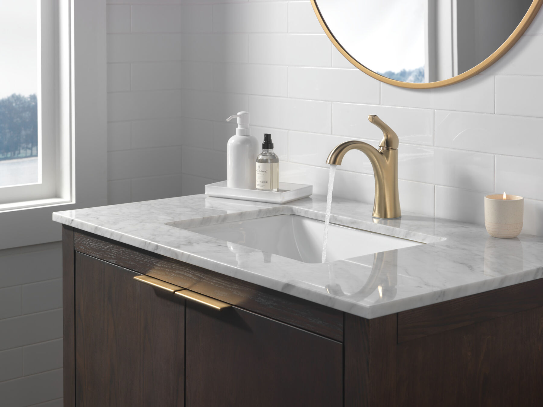 Single-Hole Bathroom Faucet 1L (Recertified) in Champagne Bronze  