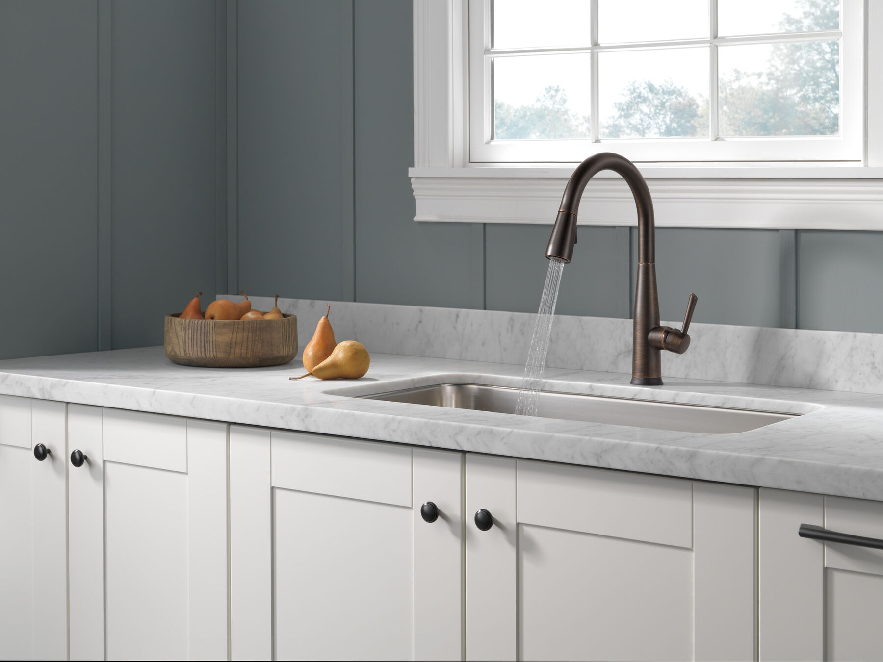 Single Handle PullDown Kitchen Faucet with Touch2O® Technology in