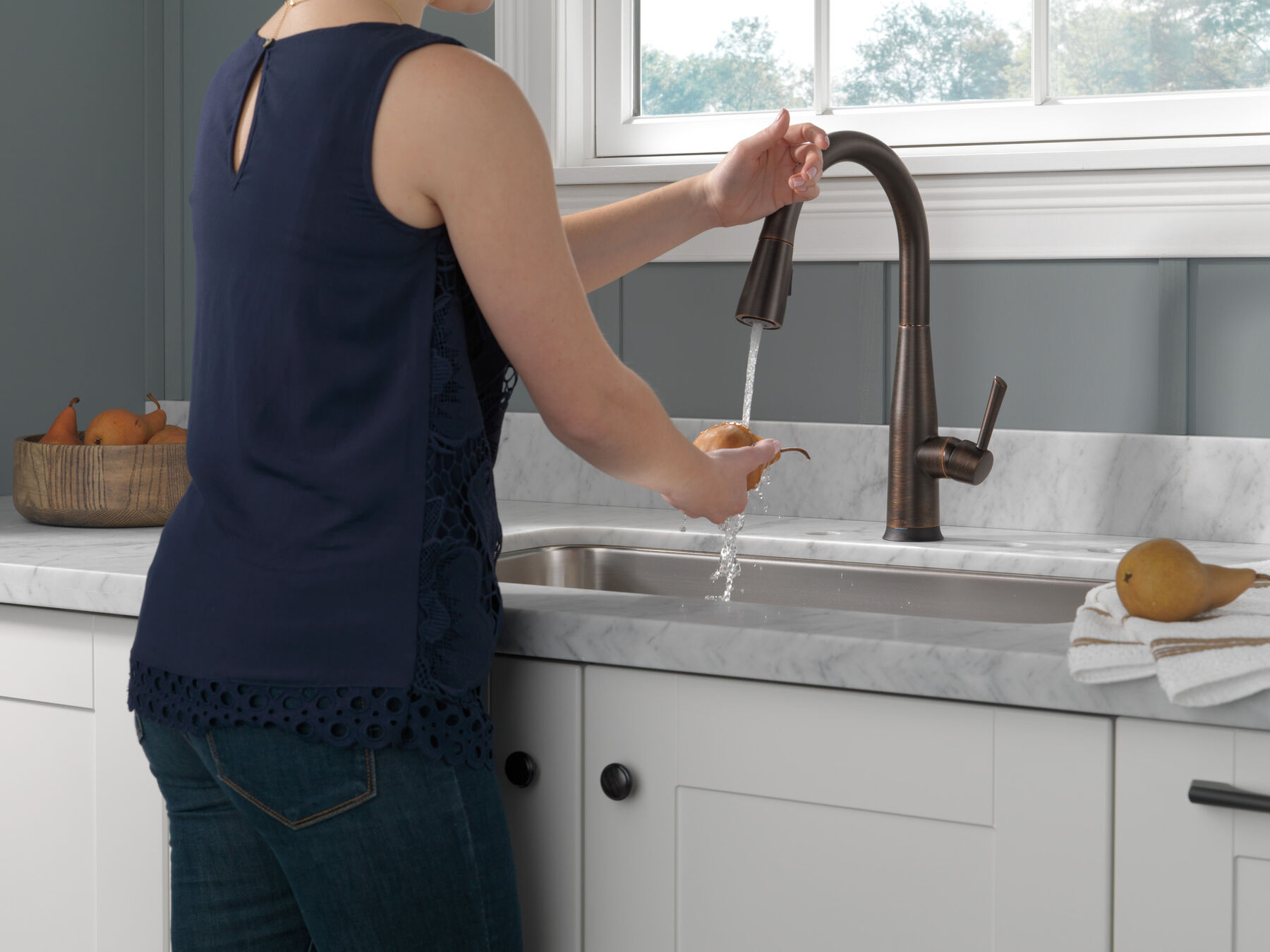 Single Handle PullDown Kitchen Faucet with Touch2O® Technology in