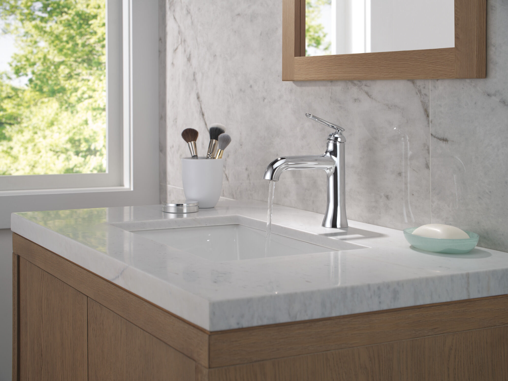 Single Handle Bathroom Faucet in Lumicoat® Chrome 545-PR-LPU-DST