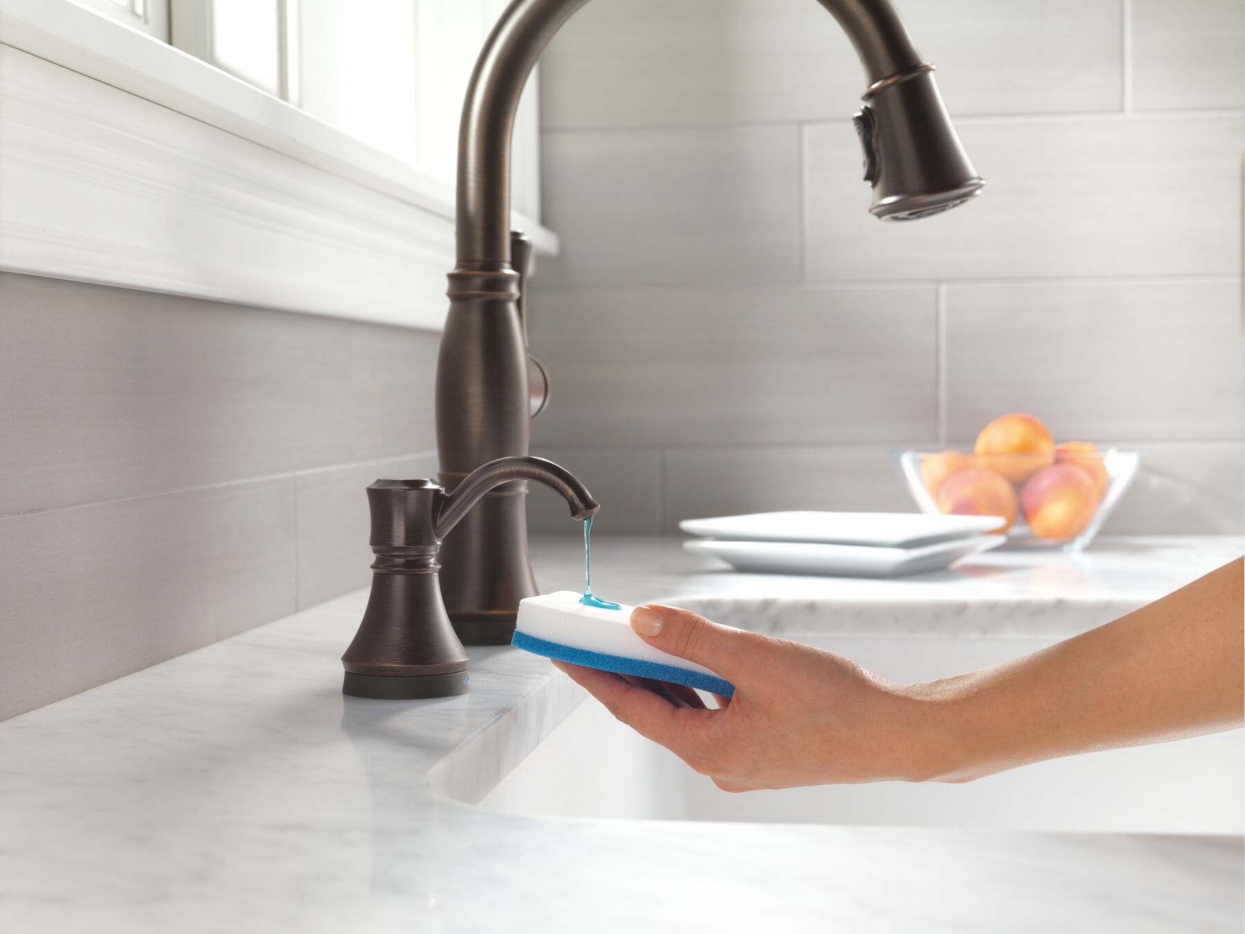 Single Handle Pull-Down Kitchen Faucet with Touch<sub>2</sub>O&reg; and ShieldSpray&reg; Technologies
