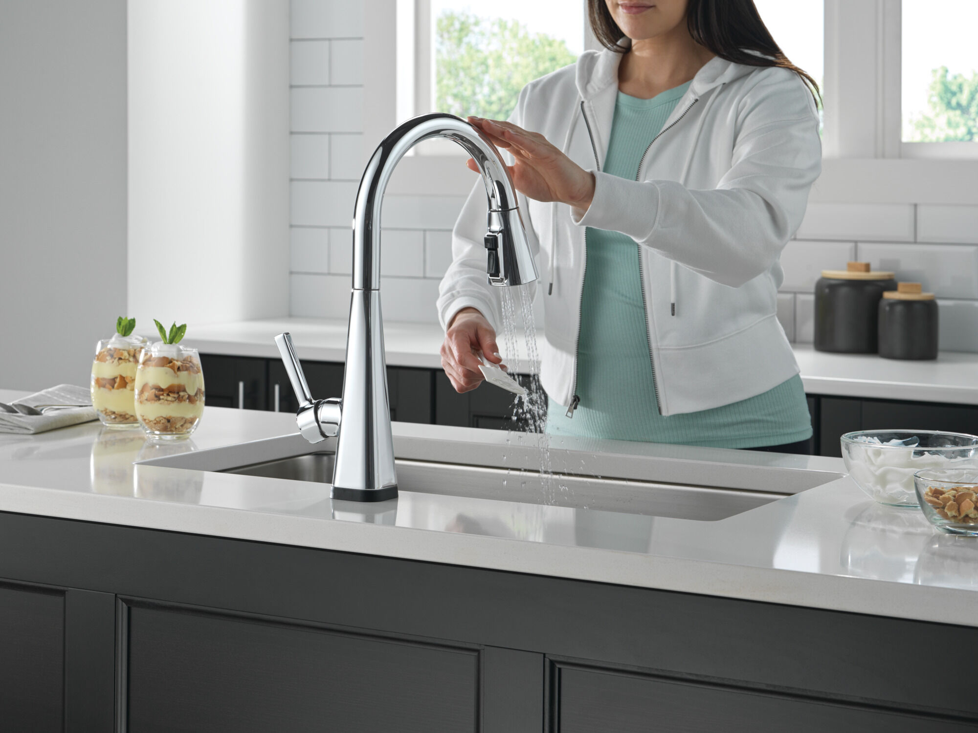 Single-Handle Pull-Down Kitchen Faucet with Touch2O® Technology in