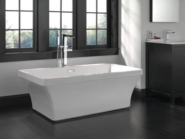60'' x 32'' Freestanding Tub with Integrated Waste and Overflow, image 3