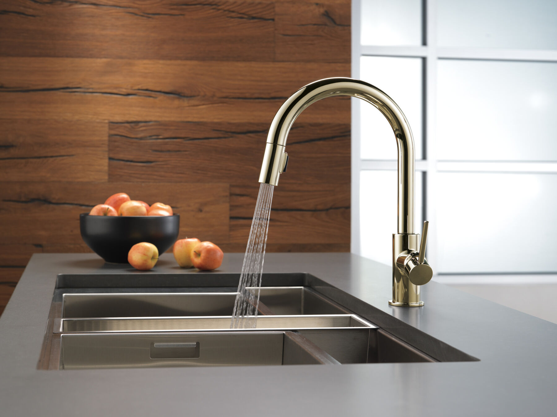 Single Handle Pull-Down Kitchen Faucet