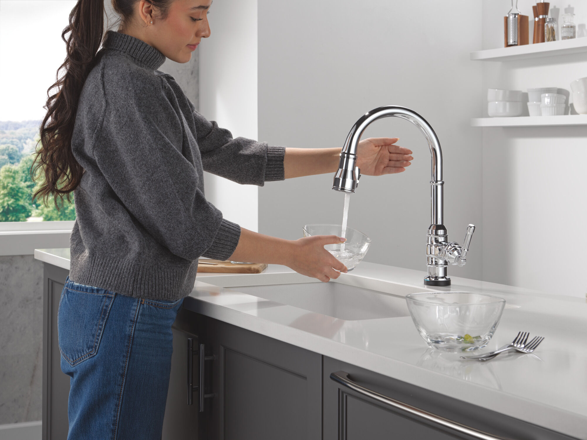 Touch2O® Technology Kitchen Faucet with Touchless Technology in