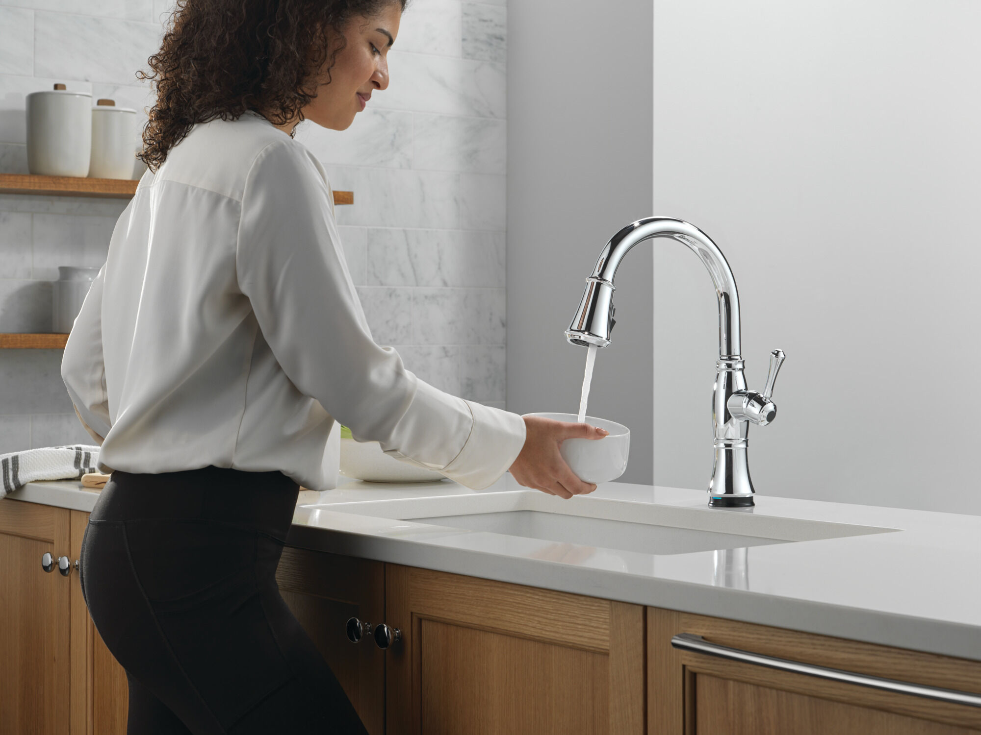 Touch2O® Technology Kitchen Faucet with Touchless Technology in