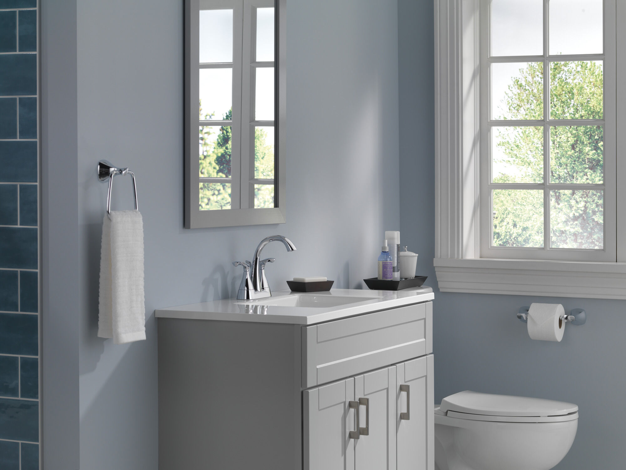 Two Handle Centerset Bathroom Faucet in Chrome 25748LF | Delta Faucet