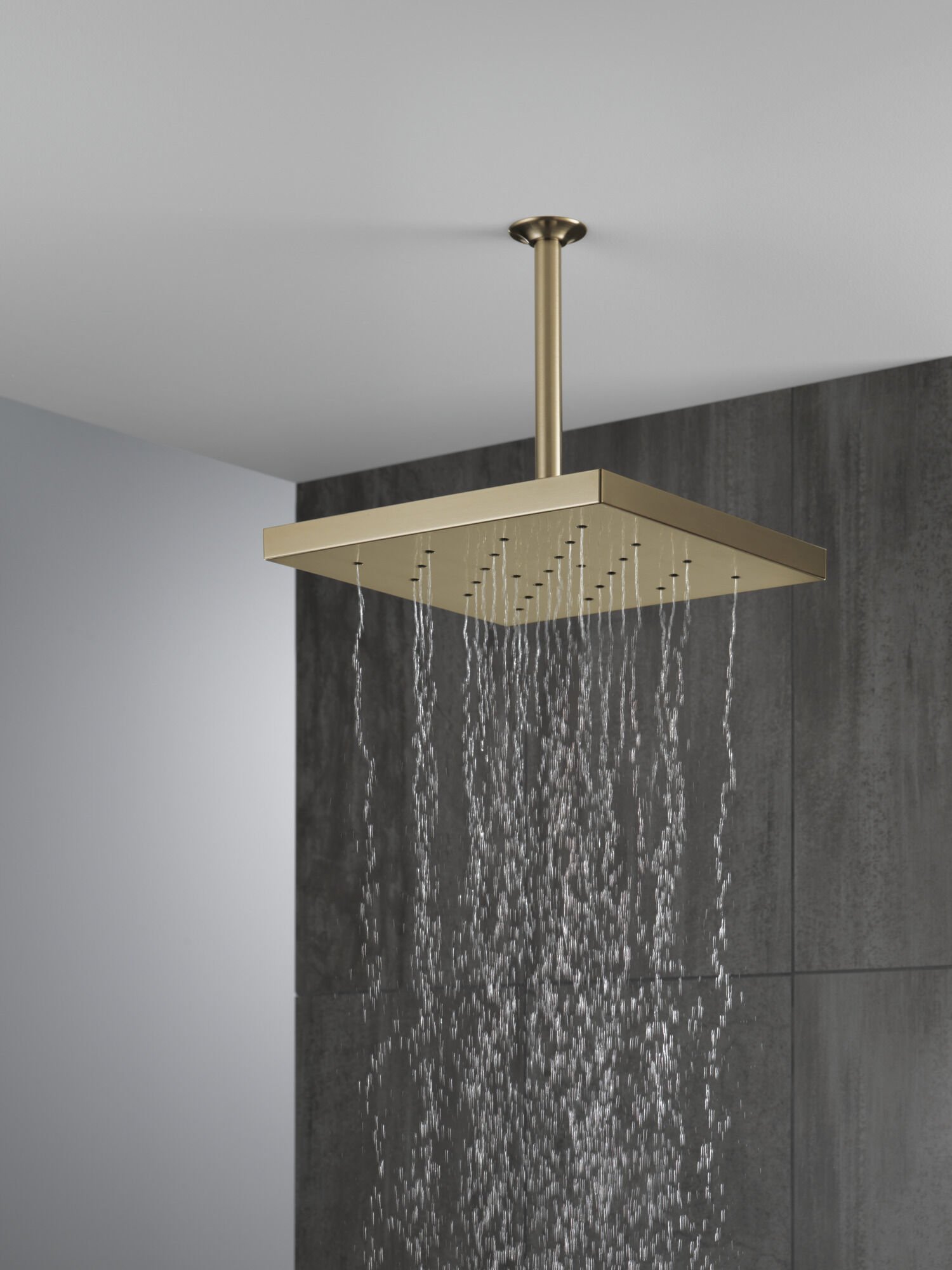 H2Okinetic® Single-Setting Shower Head with Ultrasoak® in Lumicoat