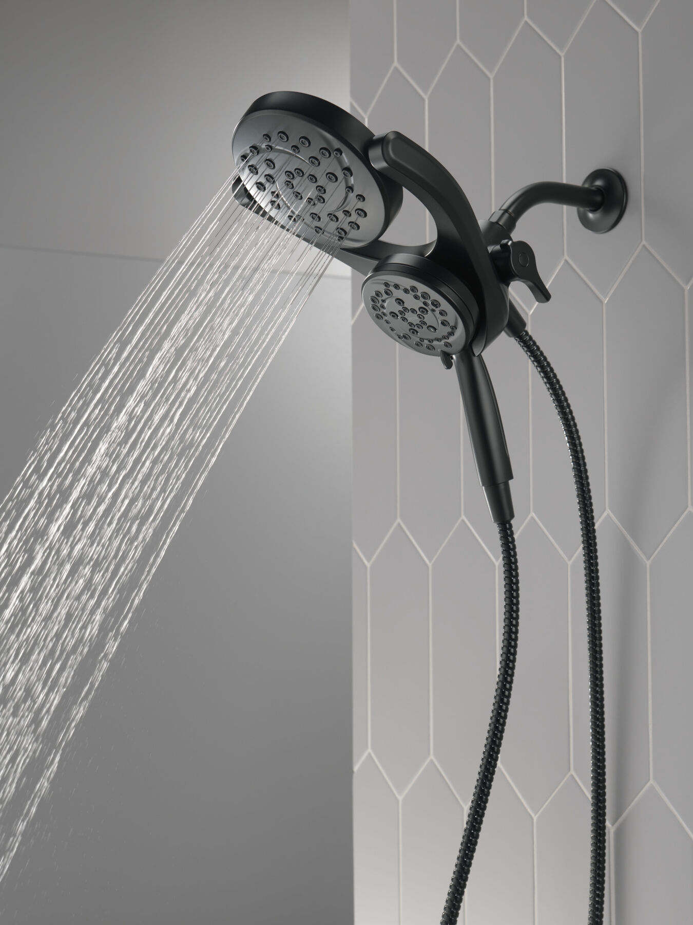 HydroRain® 4-Setting Two-in-One Shower Head in Matte Black 75699BL 