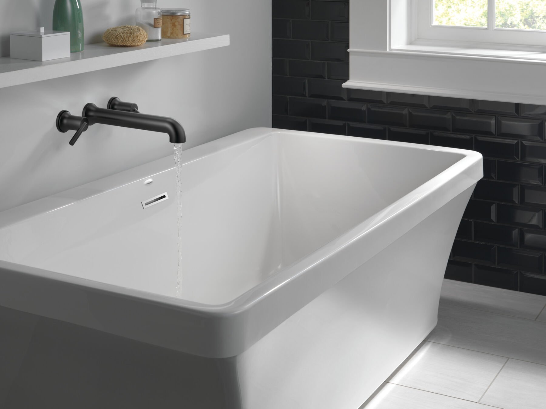 Wall Mounted Tub Filler (Recertified) in Matte Black T5759-BLWL-R 