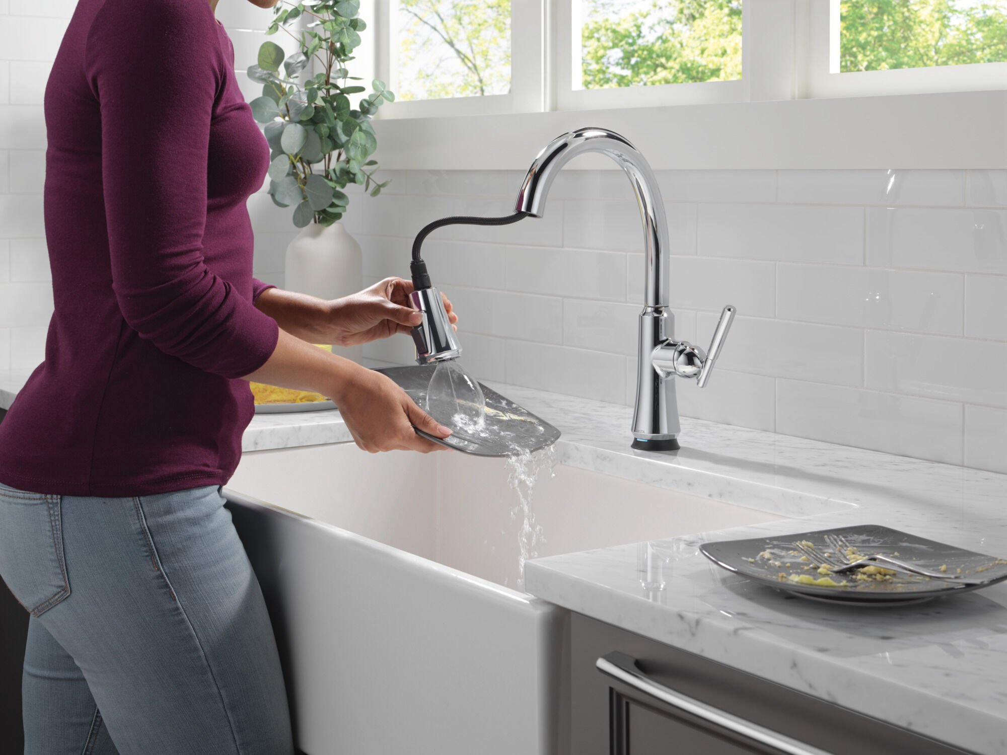 Touch2O® Technology Kitchen Faucet with Touchless Technology in