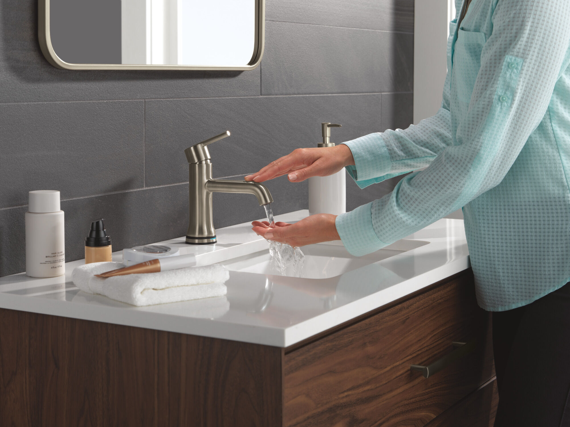 Touch2O Bathroom Faucet with Touchless Technology in Stainless