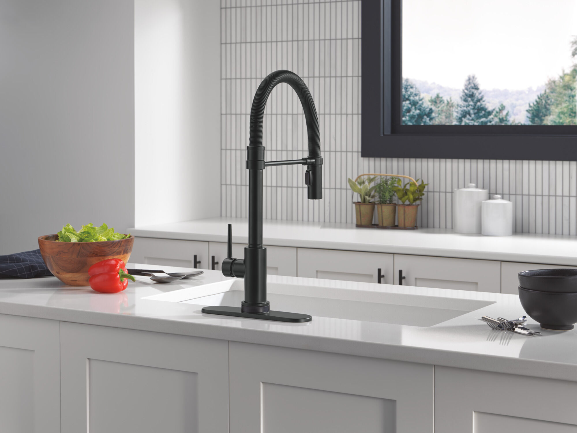Touch2O® Technology Kitchen Faucet with Touchless Technology in