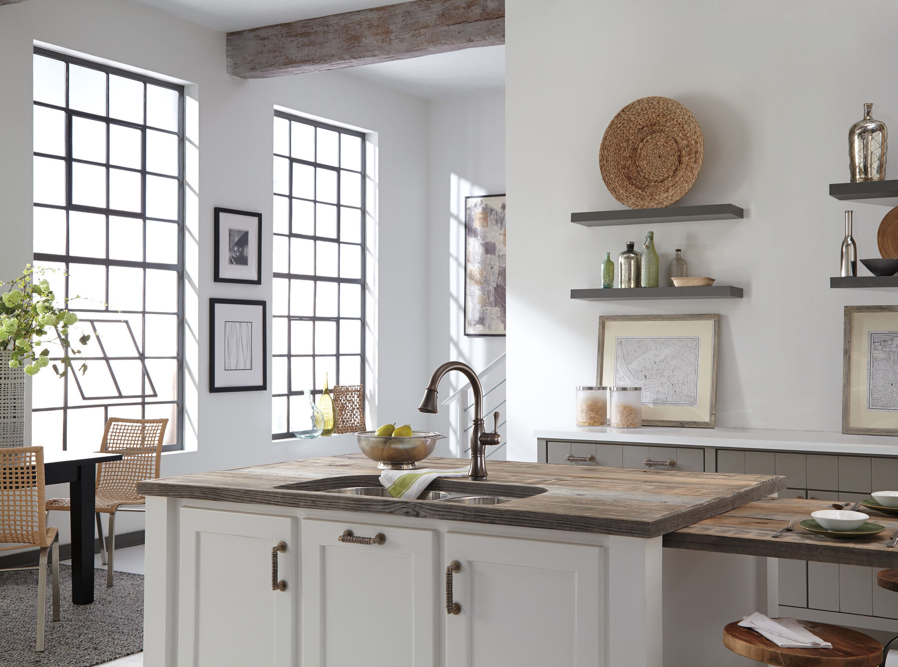 Single Handle Pull-Down Kitchen Faucet with Touch<sub>2</sub>O&reg; and ShieldSpray&reg; Technologies