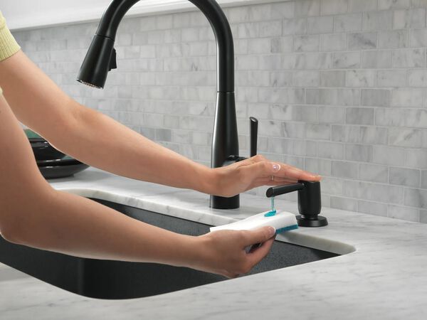 Single Handle Pull-down Kitchen Faucet (Recertified) in Matte ...