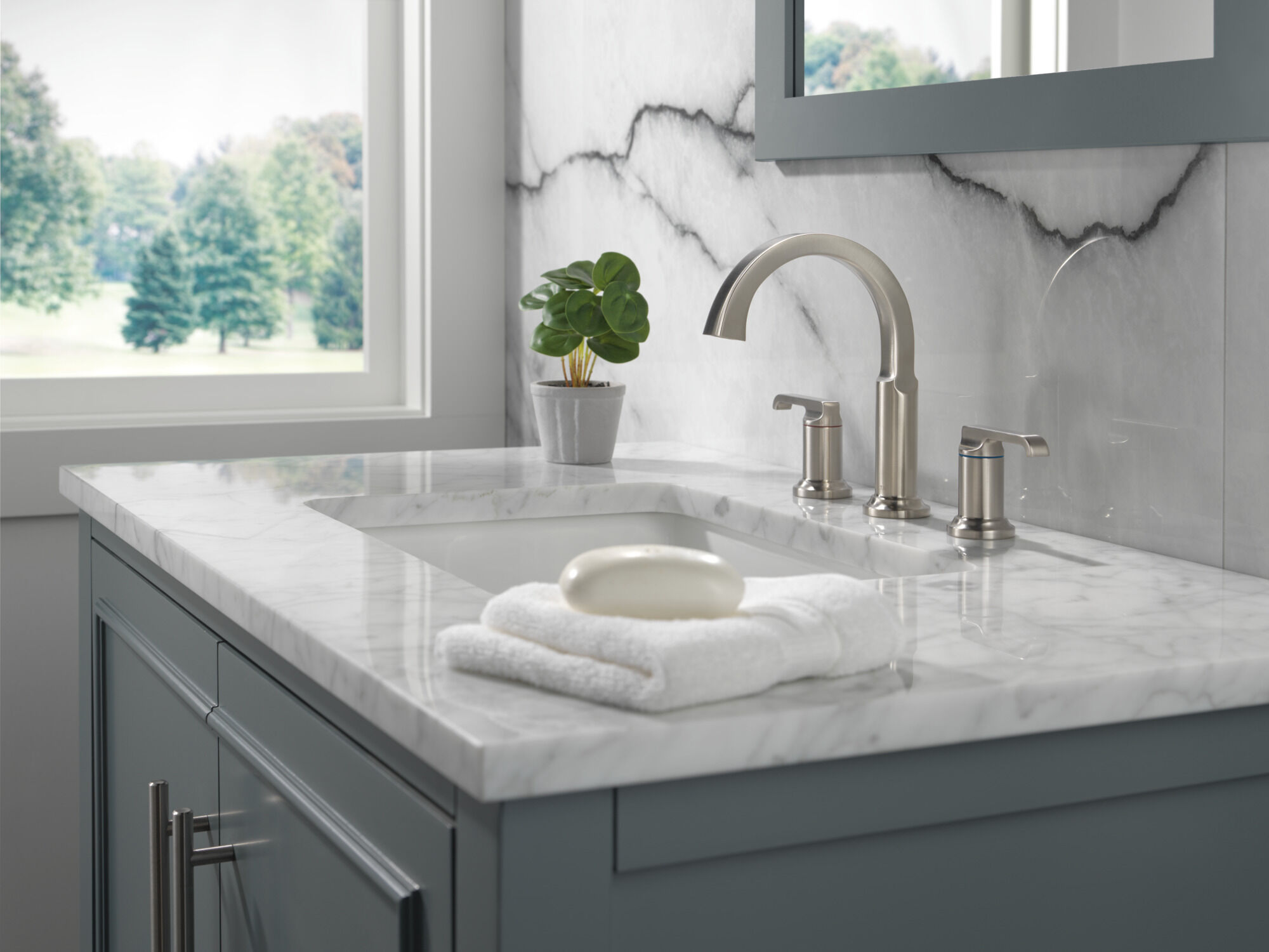 Two Handle Widespread Bathroom Faucet in Lumicoat® Stainless 35588