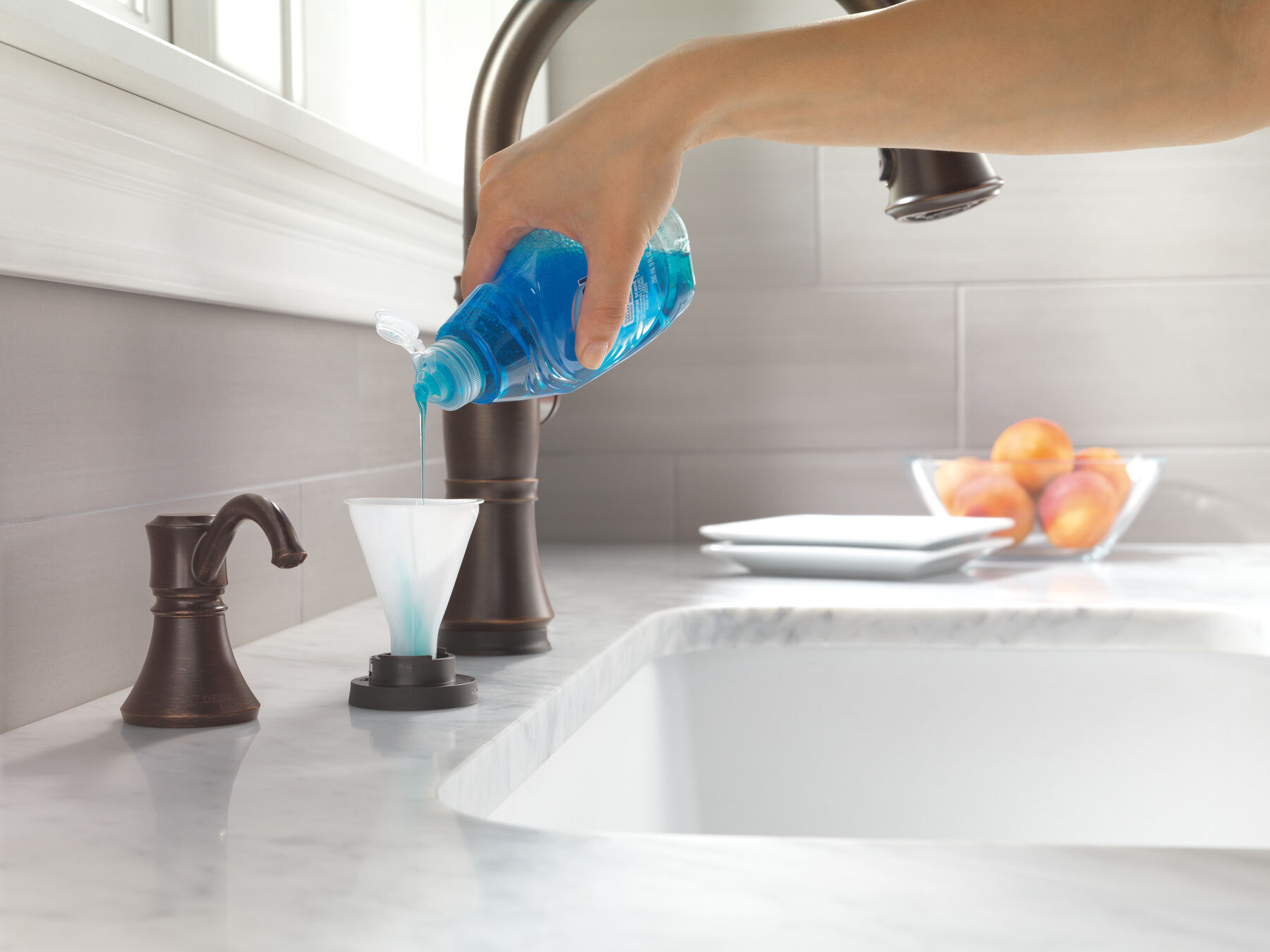 Single Handle Pull-Down Kitchen Faucet with Touch<sub>2</sub>O&reg; and ShieldSpray&reg; Technologies