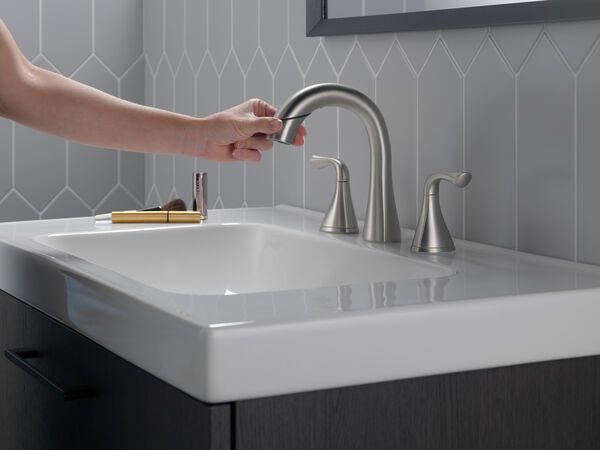Two Handle Widespread Pull-Down Bathroom Faucet, image 3