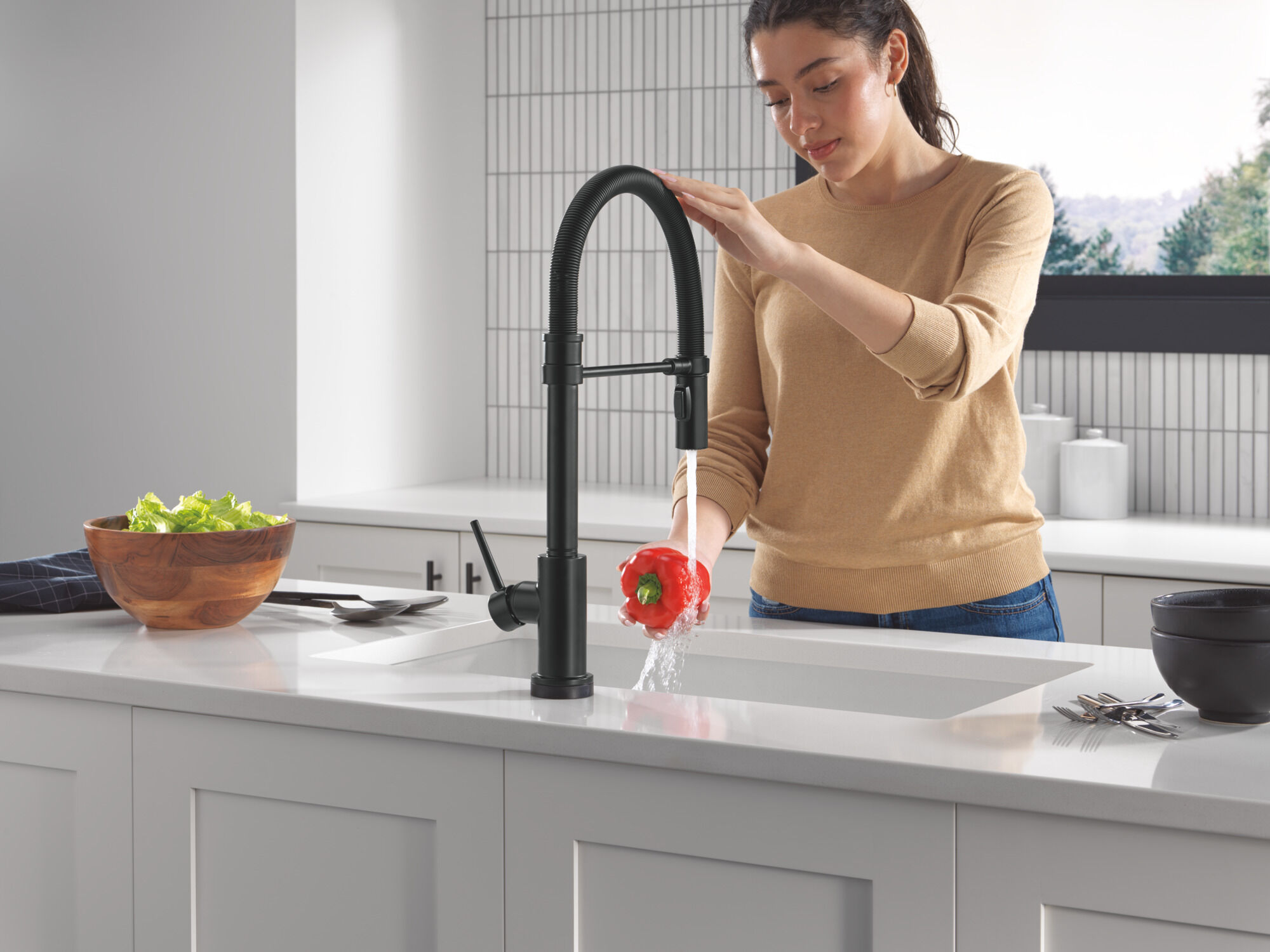 タナトス Touchless Pull-Down Kitchen Faucet 1L (Recertified) in Arctic