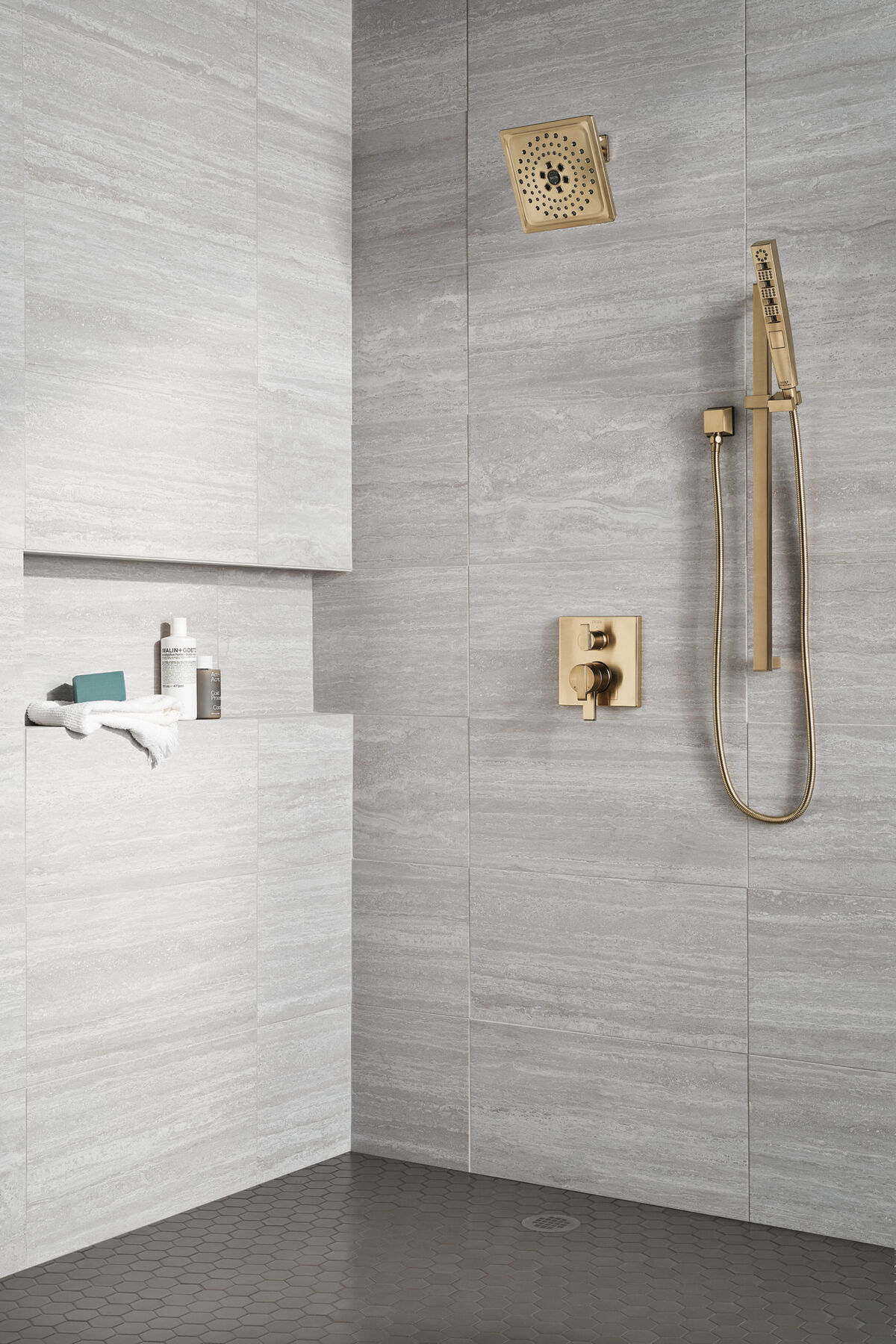 Angular Modern Monitor&reg; 17 Series Valve Trim with 3-Setting Integrated Diverter