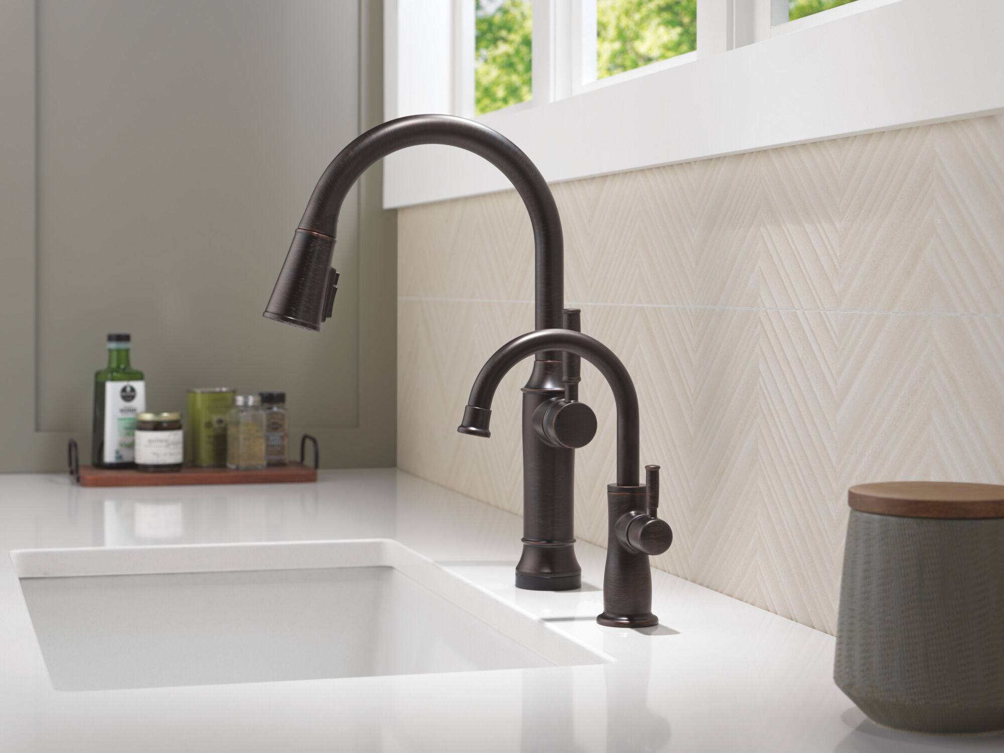 Touch2O® Technology Kitchen Faucet with Touchless Technology in