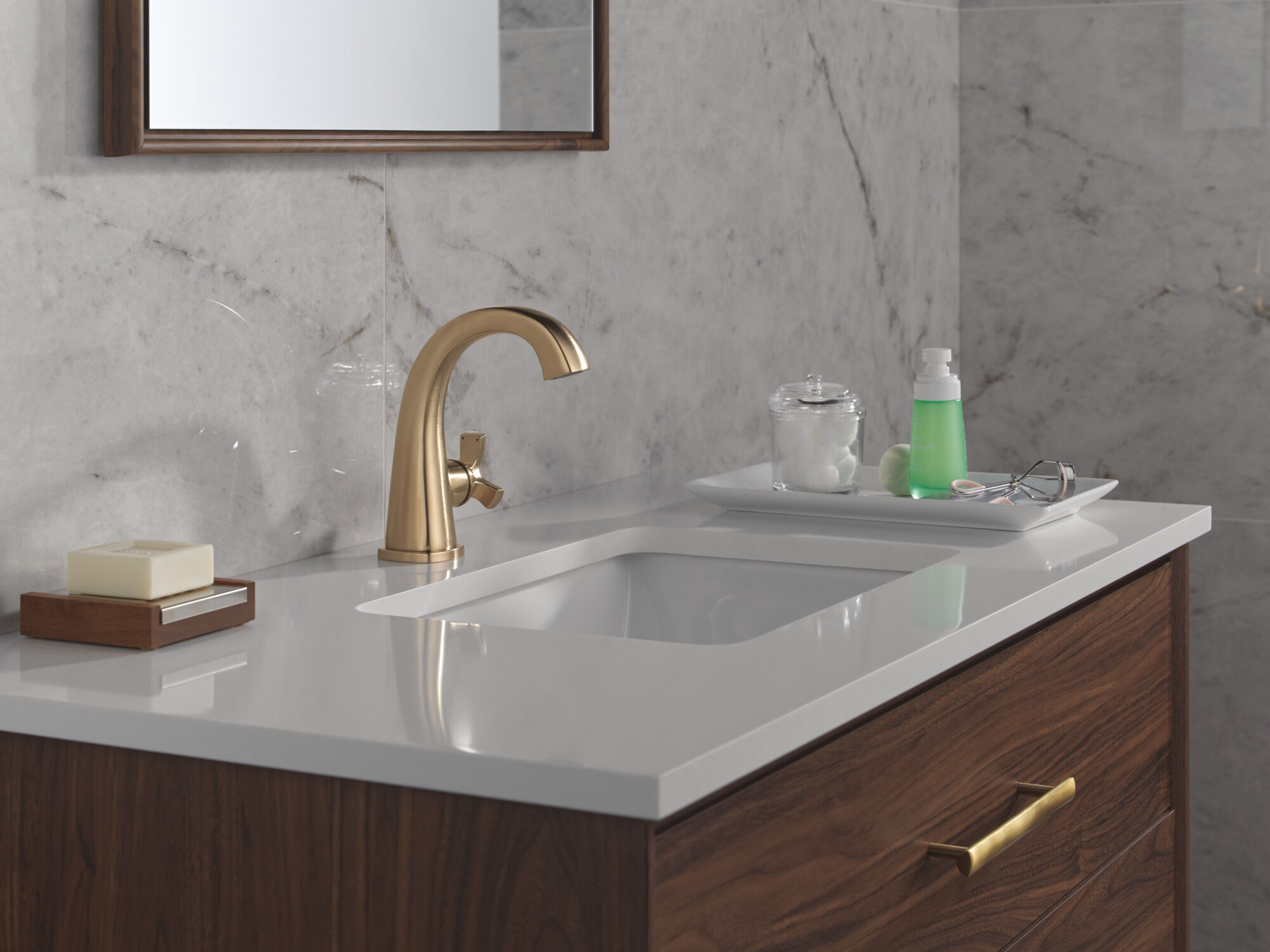 Single Handle Bathroom Faucet in Lumicoat® Champagne Bronze 5776