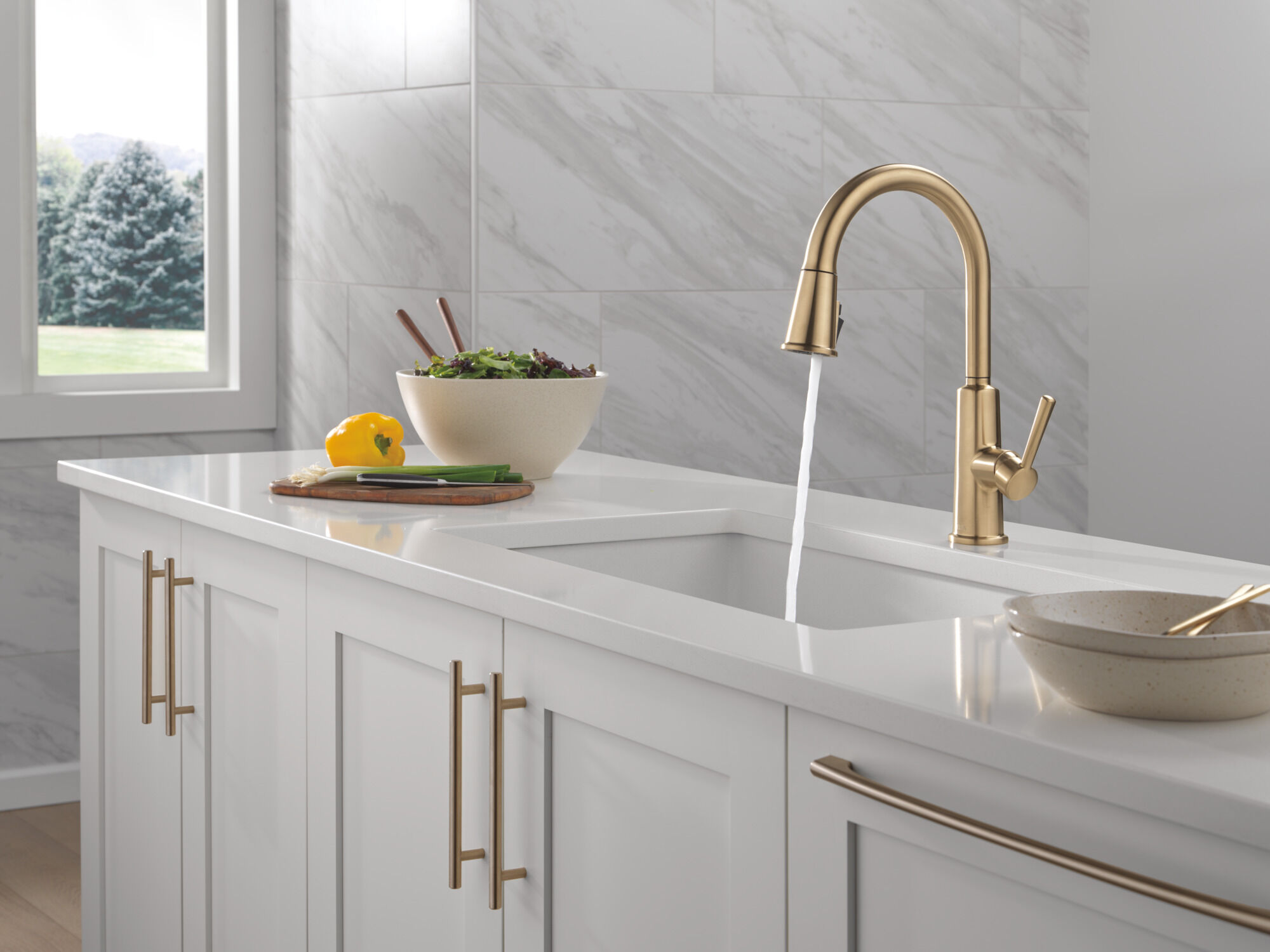 Single Handle Pull-Down Kitchen Faucet in Champagne Bronze 19730LF