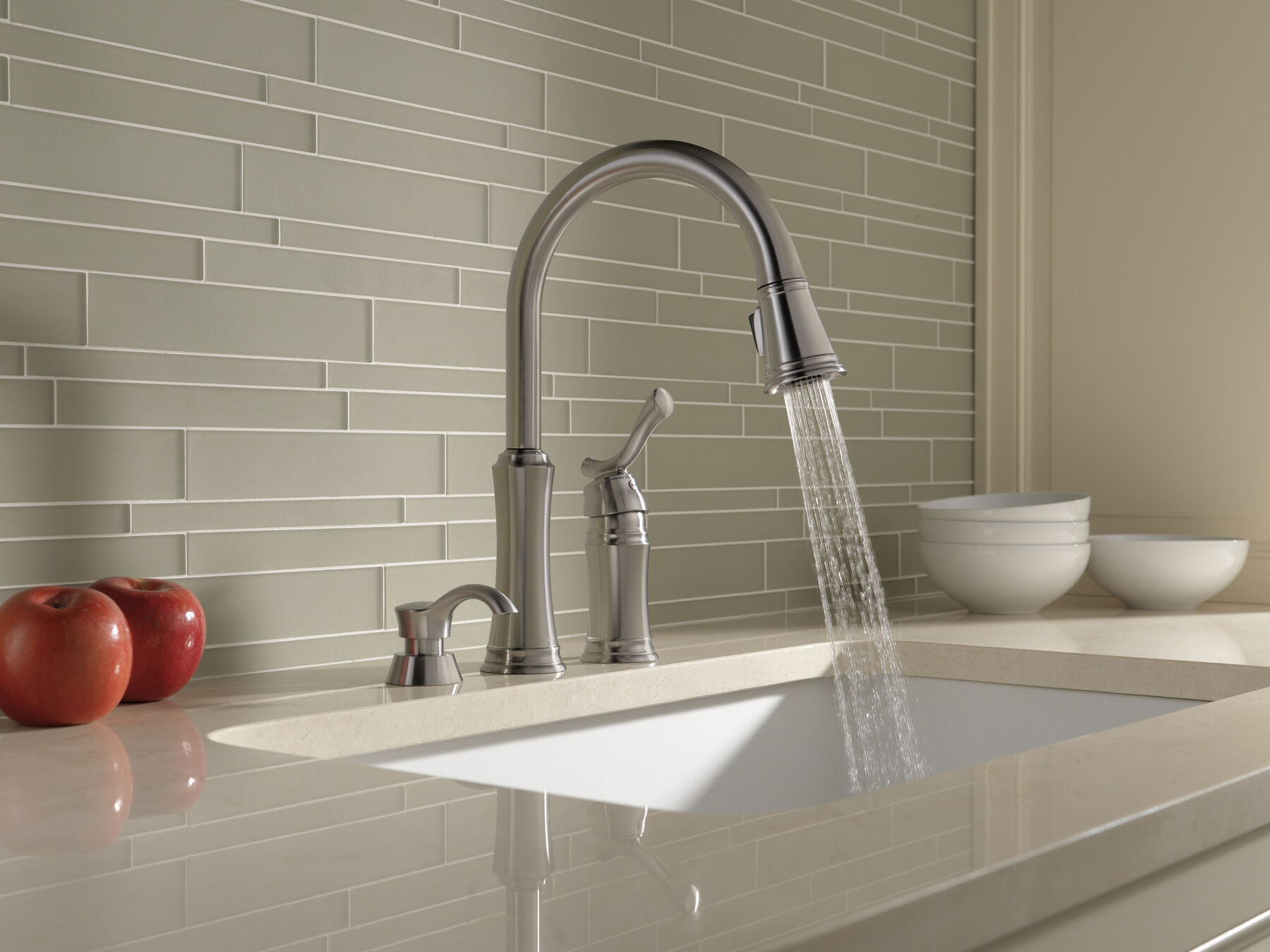 PullDown Kitchen Faucet with Soap Dispenser in Stainless 59963SSSD