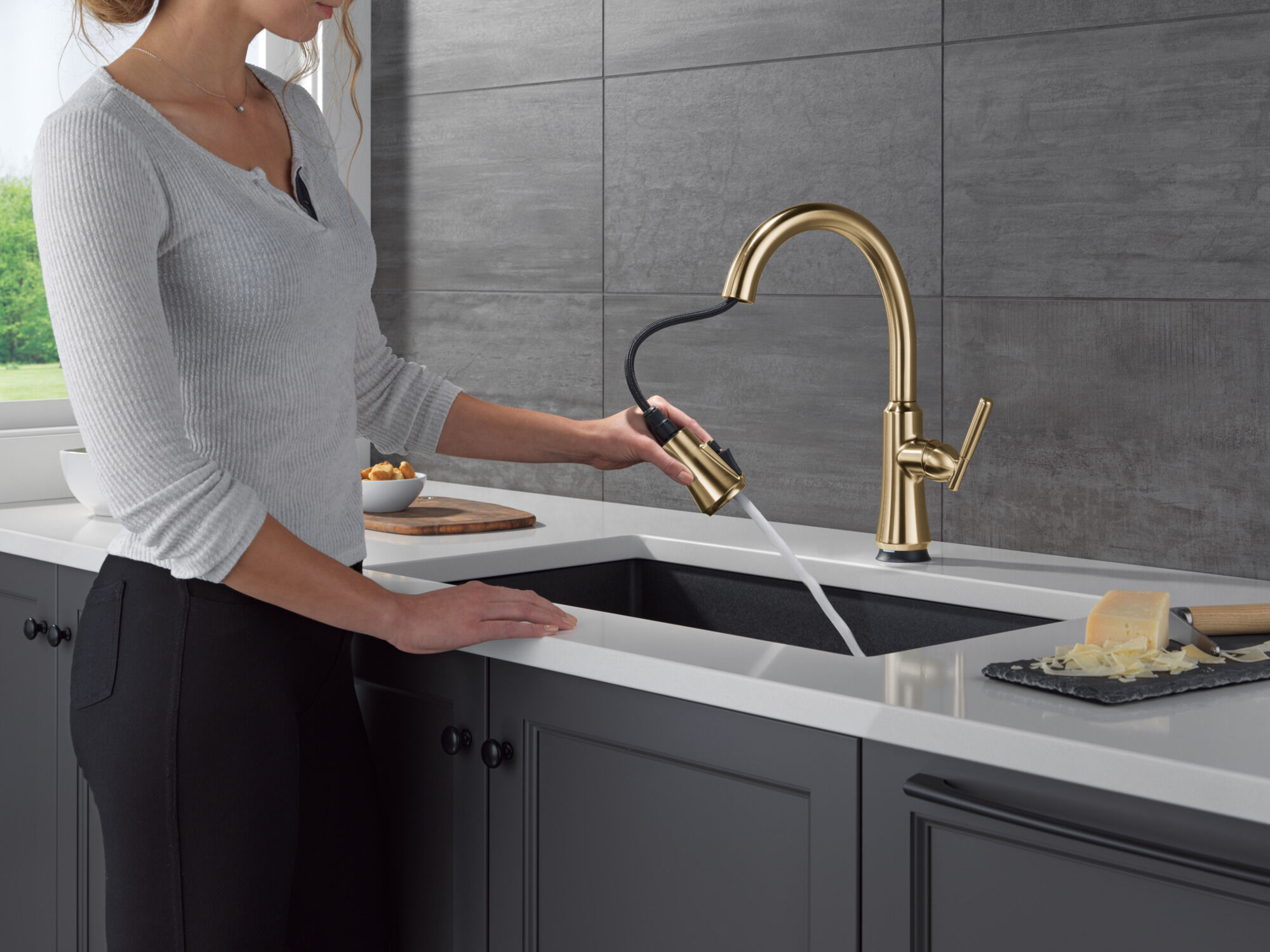 Touch2O® Technology Kitchen Faucet with Touchless Technology in