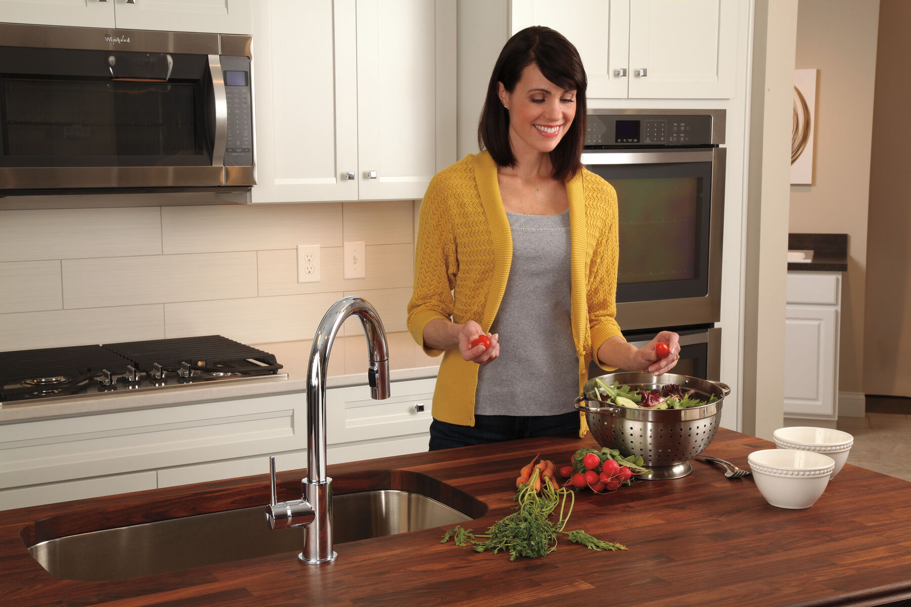 Single Handle Pull-Down Kitchen Faucet