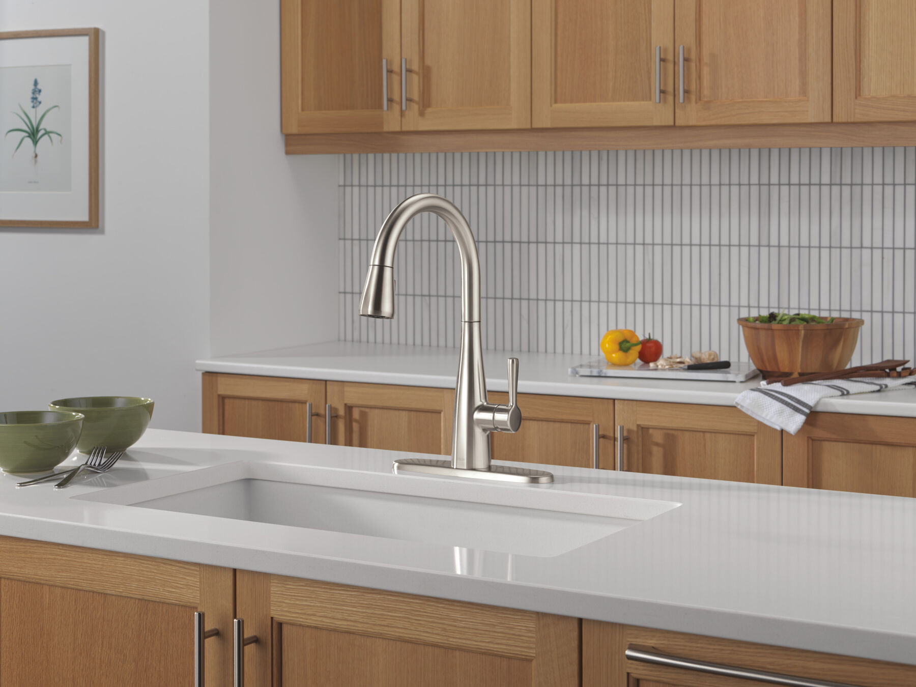Single Handle Pull-Down Kitchen Faucet in Stainless — thumbnail 3