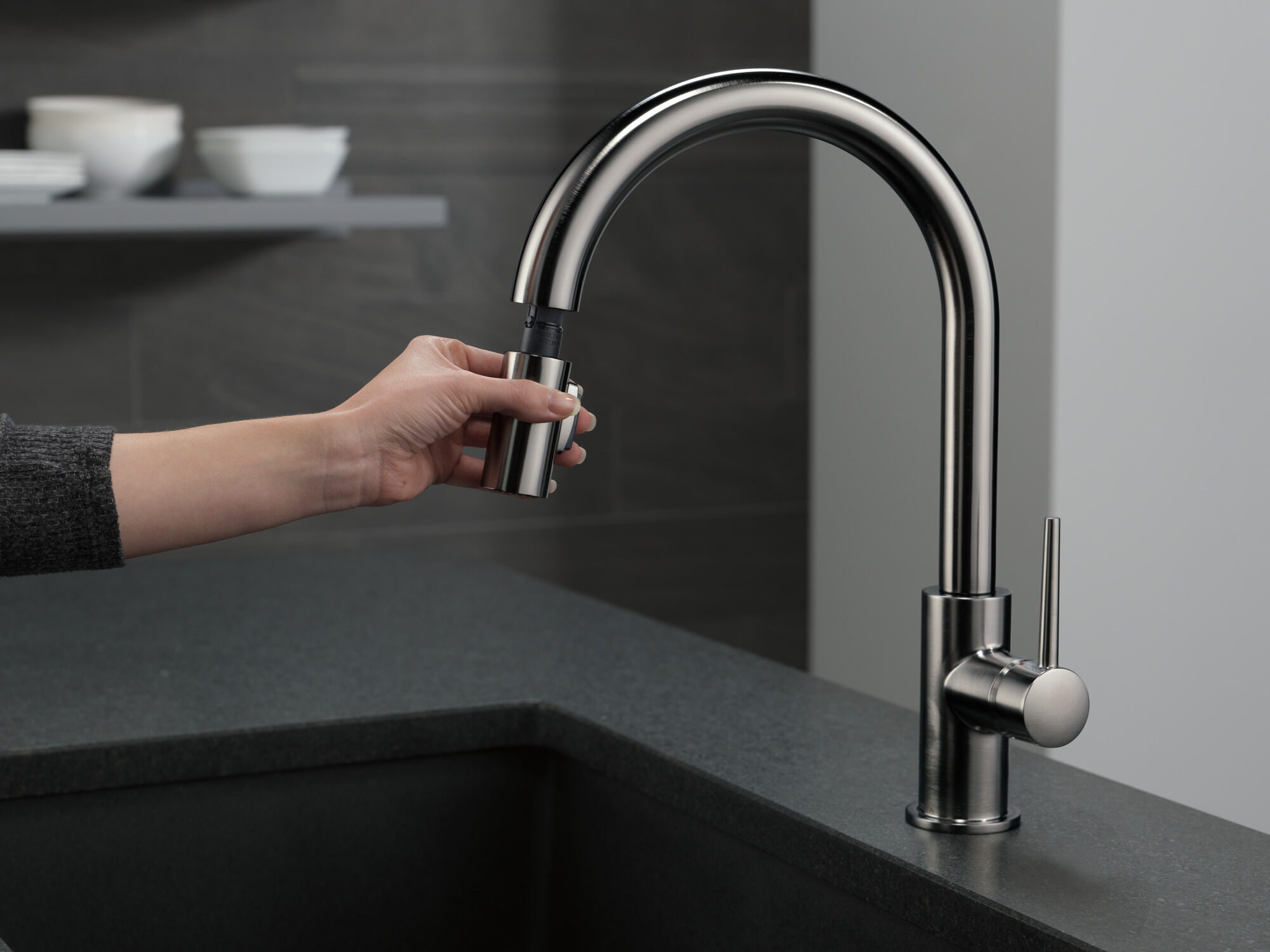 Single Handle Pull-Down Kitchen Faucet in Black Stainless 9159-KS