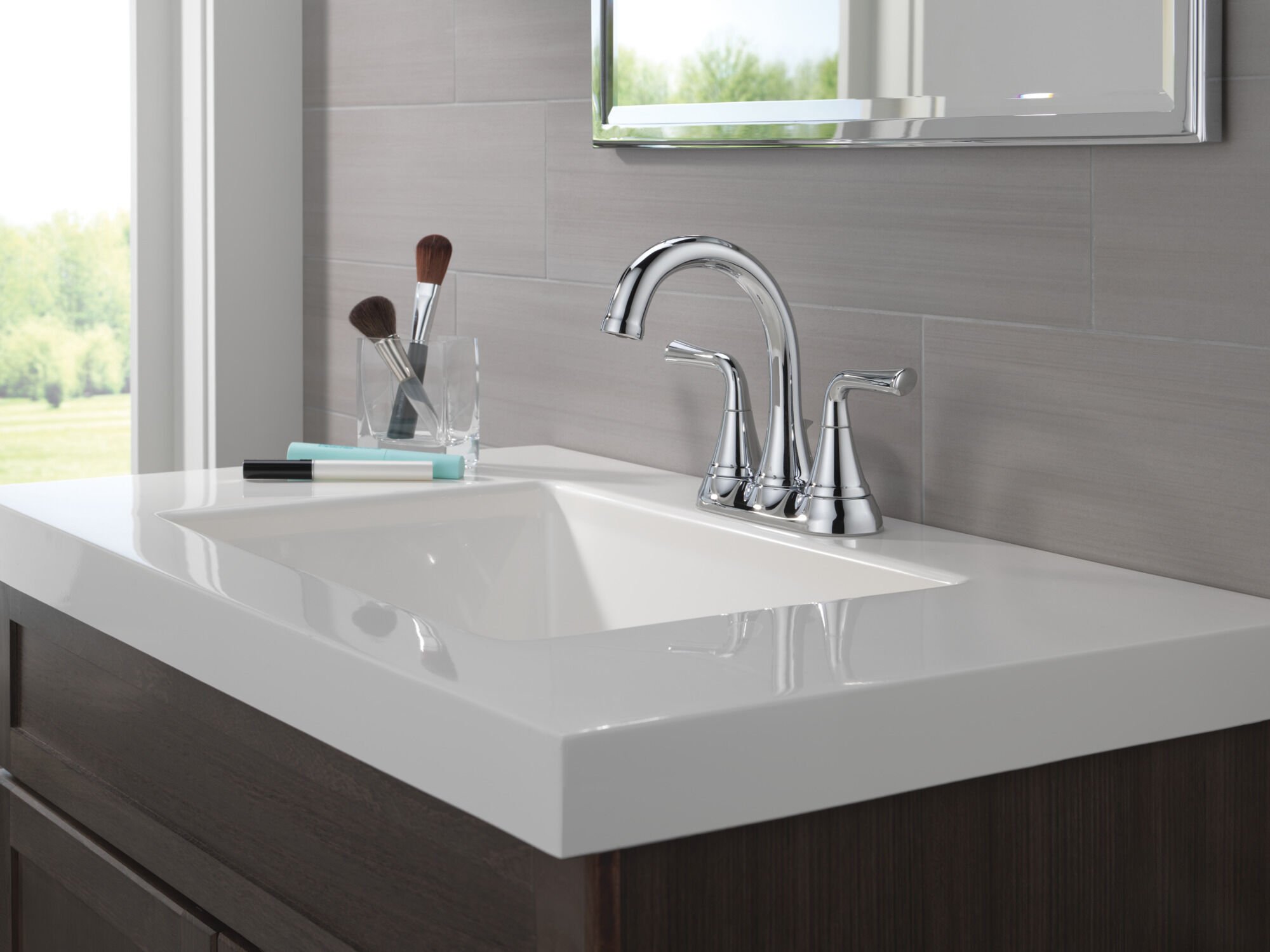 Two Handle Tract-Pack Centerset Bathroom Faucet in Chrome 2533LF