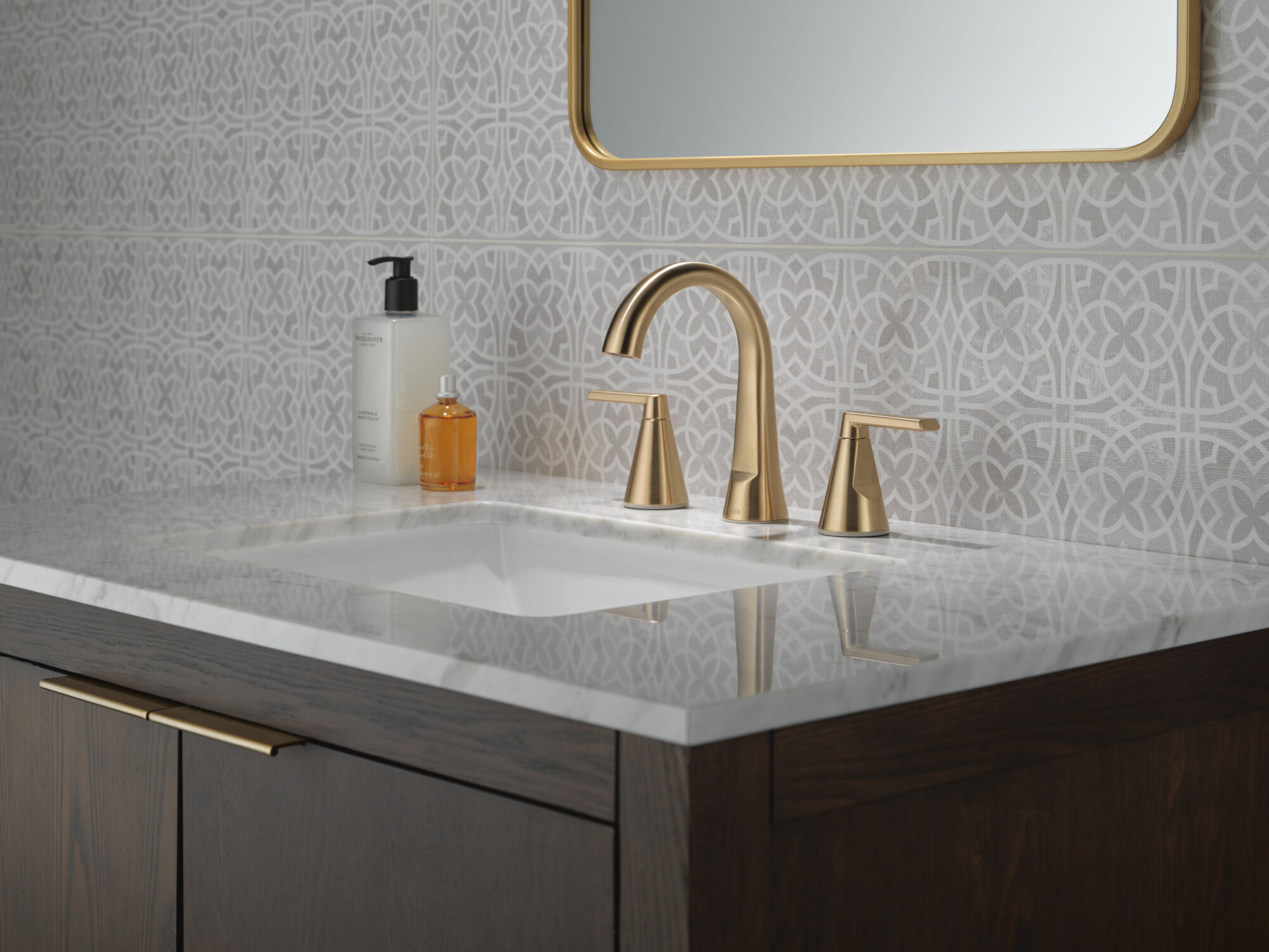 Two Handle Widespread Bathroom Faucet in Champagne Bronze 35832LF