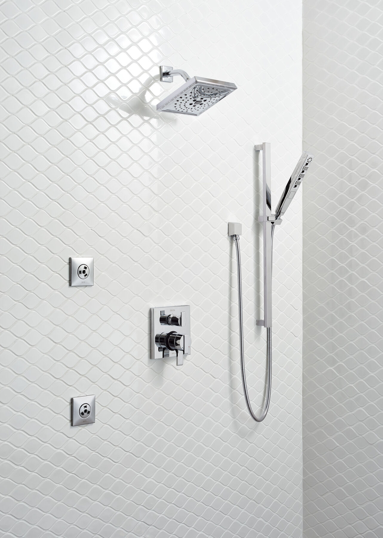 Angular Modern Monitor® 17 Series Valve Trim with 3-Setting 