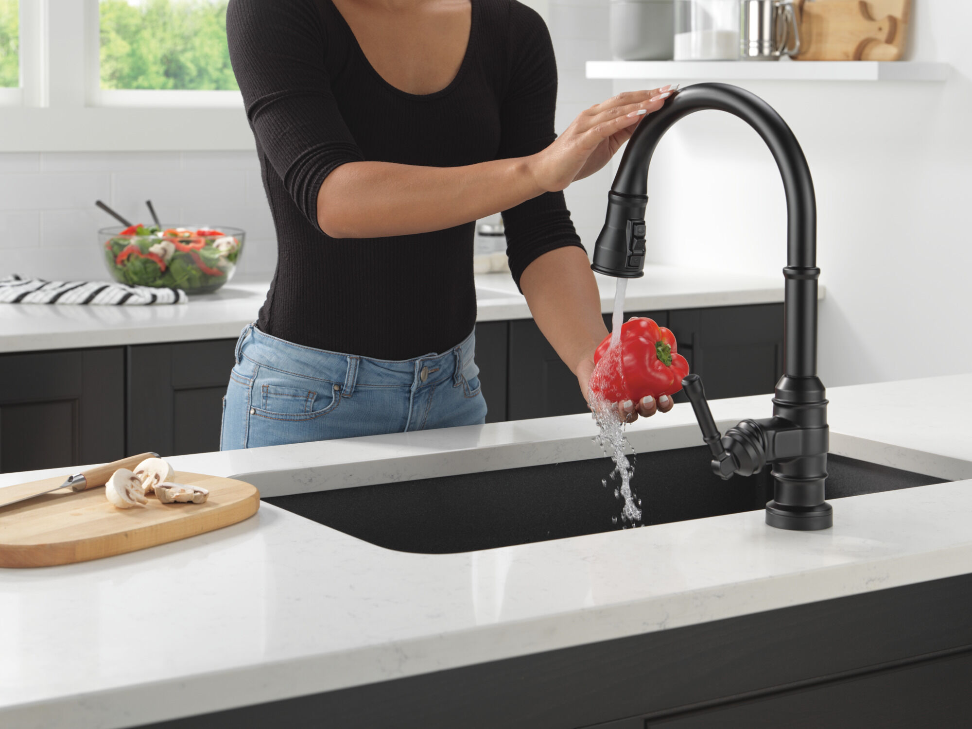 Single Handle Pull-Down Kitchen Faucet With Touch2O® Technology in