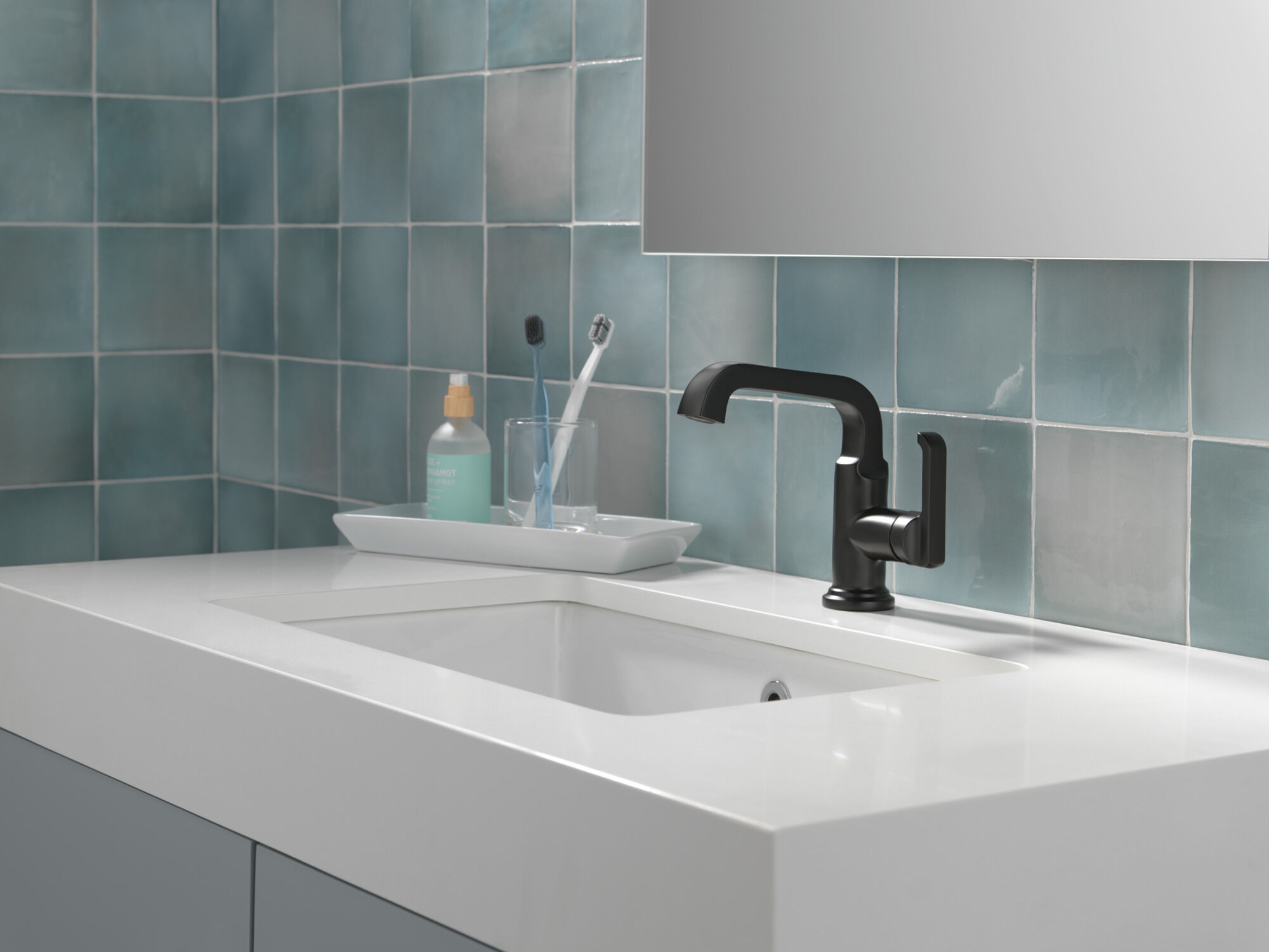 Single Handle Bathroom Faucet in Matte Black 589SH-BL-DST | Delta