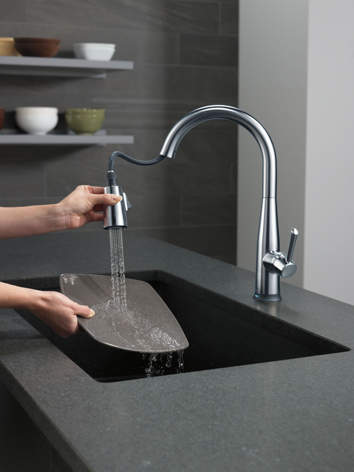 Single Handle PullDown Kitchen Faucet with Touch2O® Technology