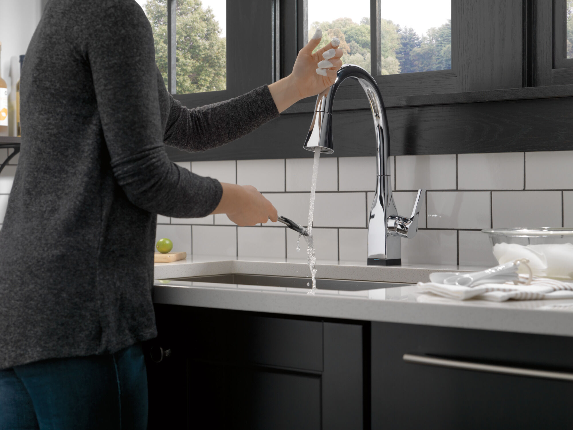 Single Handle Pull-Down Kitchen Faucet with Touch2O® and