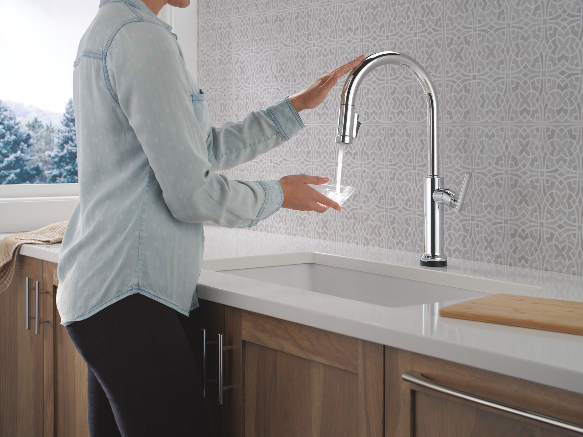 Touch2O® Technology Kitchen Faucet with Touchless Technology in